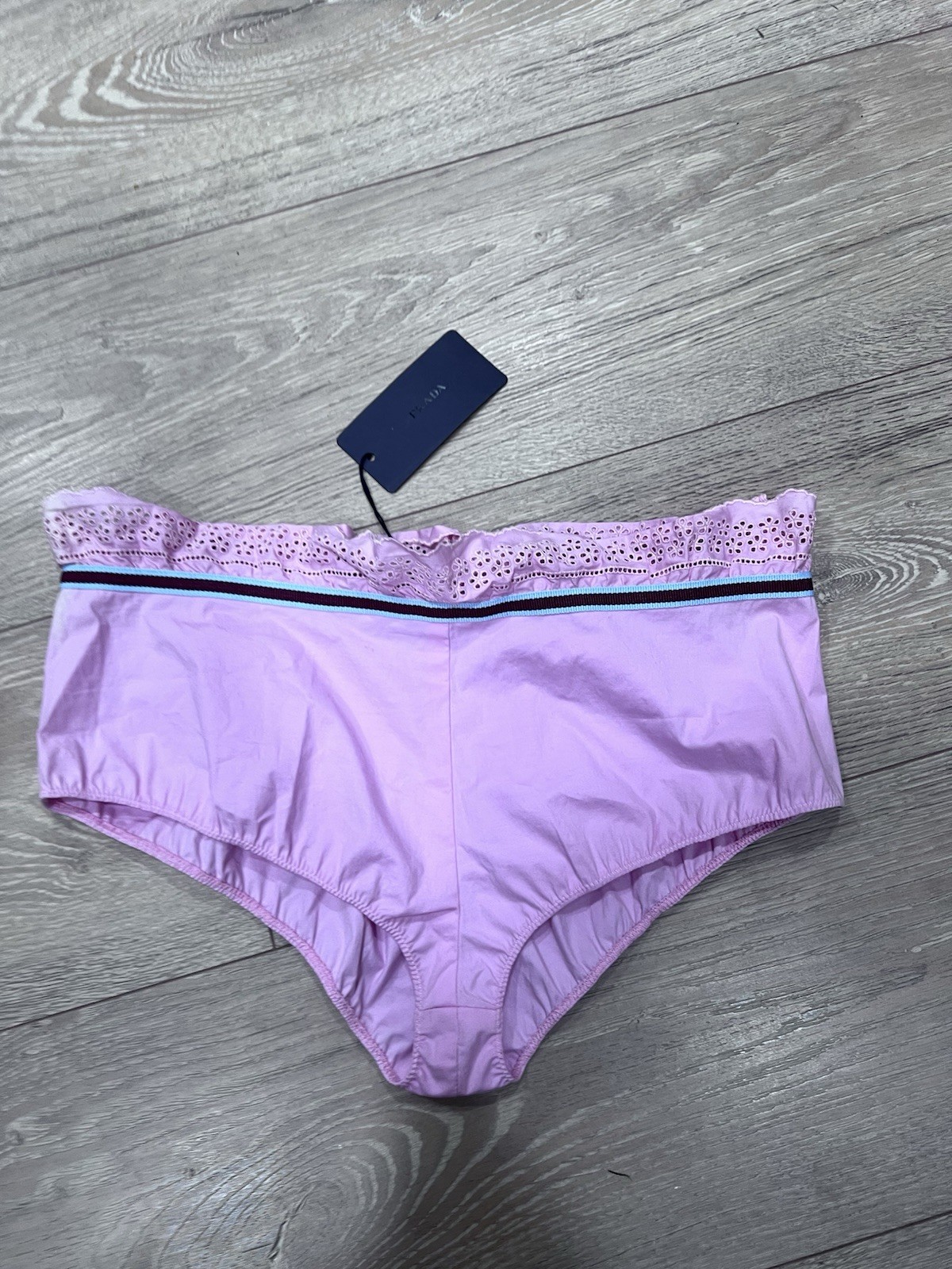 Prada Miu Miu Bloomer. Bubblegum /Eyelit Waistband / Adjustable Belt/ Side Zip42