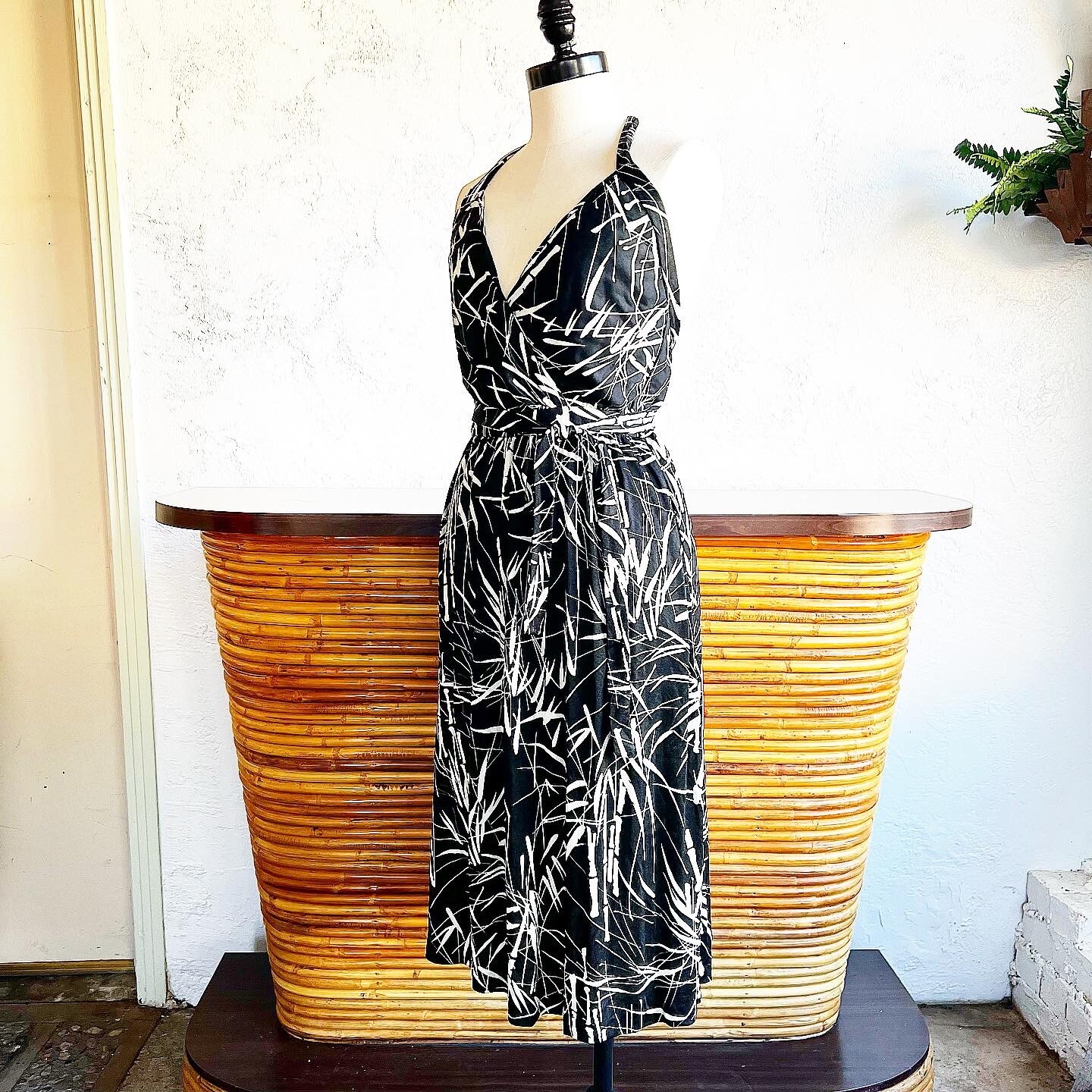 JOY STEVENS CALIFORNIA 70’s Black White Bamboo Tropical Vintage Halter Dress M