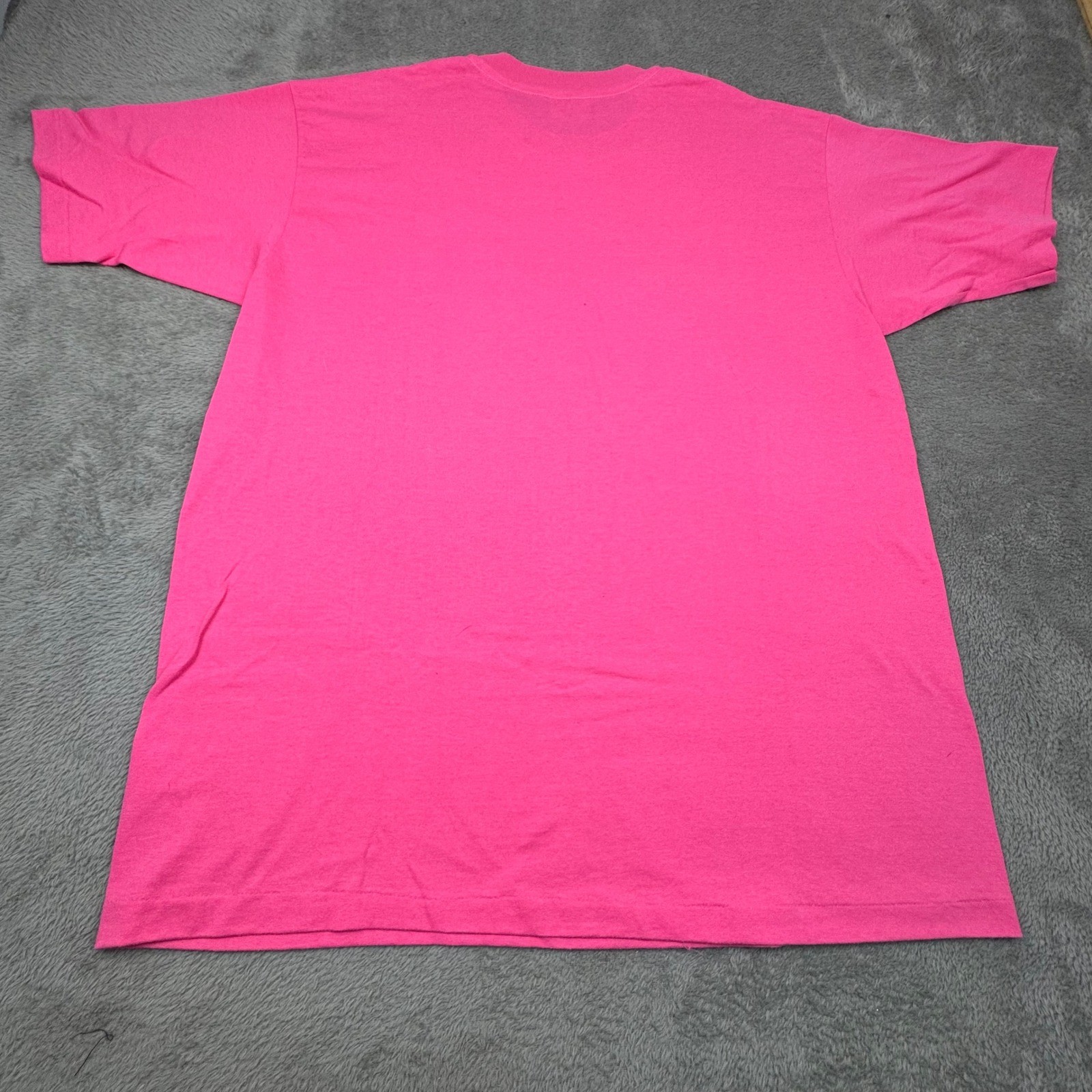 Hanes Graphic T-Shirt Womens XL Pink Excellent Vintage 90s Hand Painted Cactus