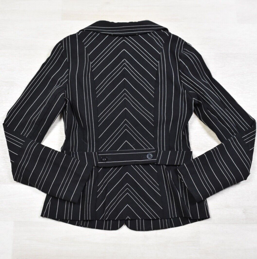 Y2K Bisou Bisou Black Pinstripe Blazer Fitted Size 6 VTG 2000s