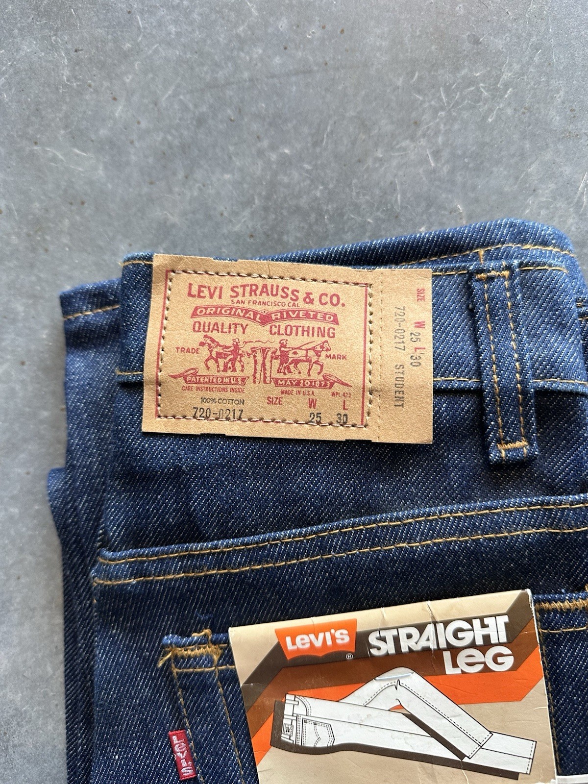 Vintage 80s Deadstock Levi’s Straight Leg Denim Jeans 22 X 31