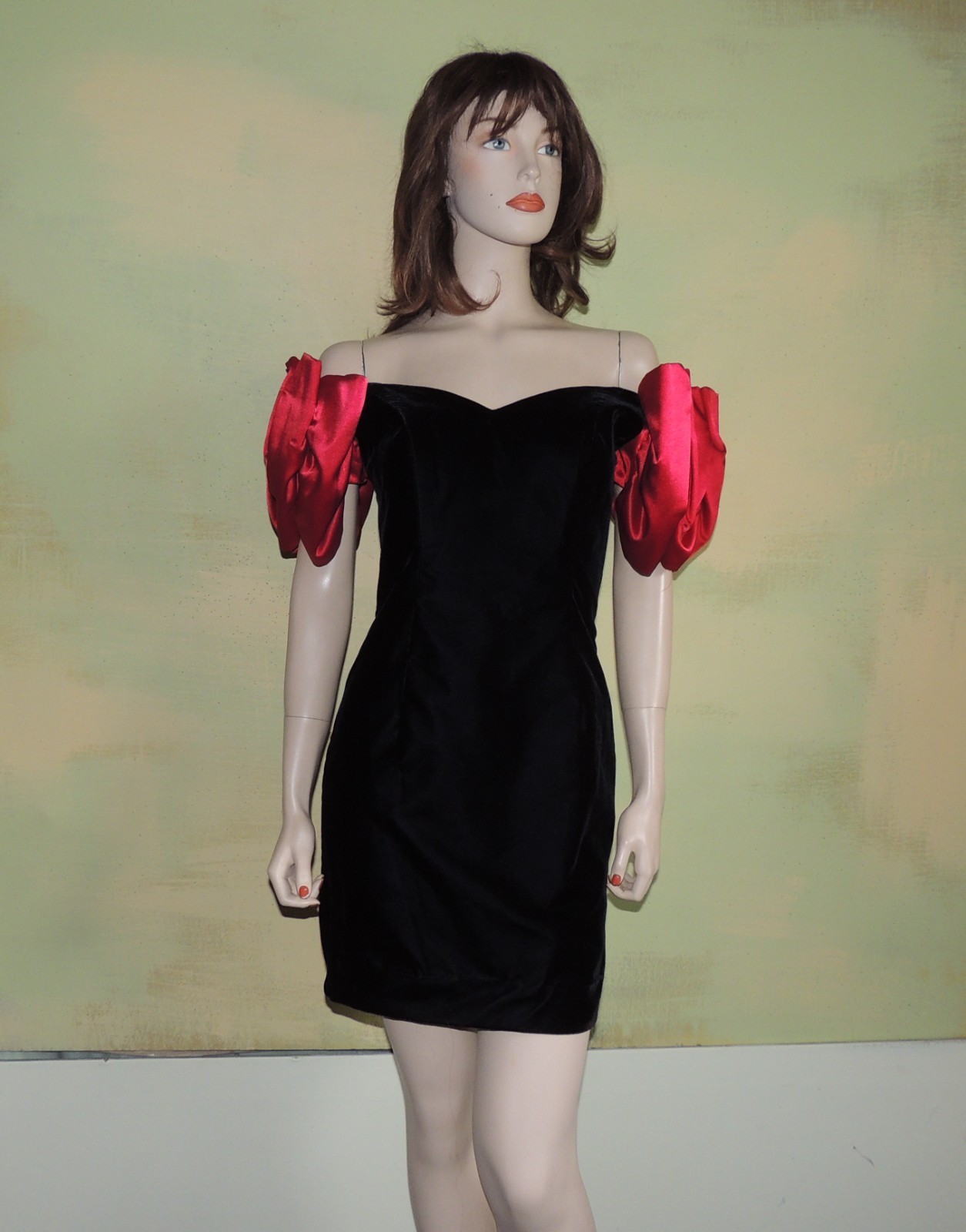 8 Vintage 80’s Dress Late Edition Black Velvet & Red Satin Sleeves