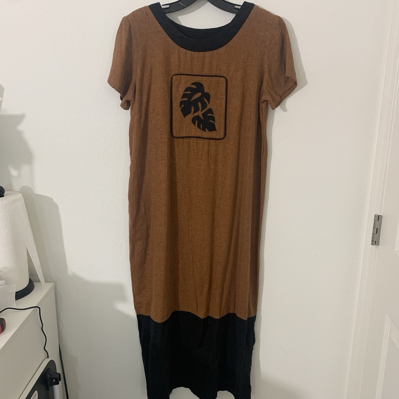 Vintage 90s Linda G Honolulu HI Women’s Muumuu Dress M Brown Floral Embroidered