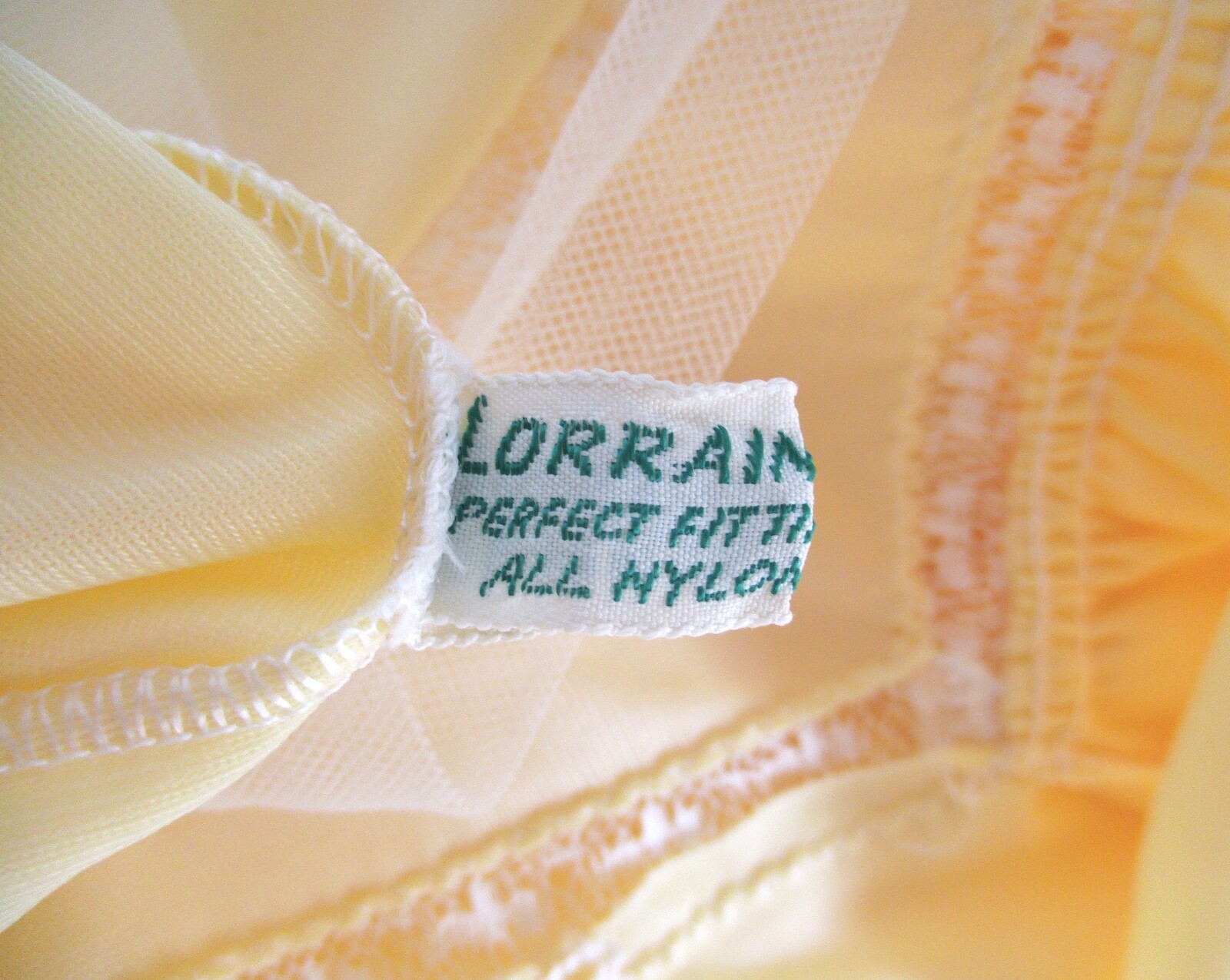 Vtg 50s 60s Lorraine Butter Yellow Nylon Bedjacket Short Robe Eyelet Lace Trim M