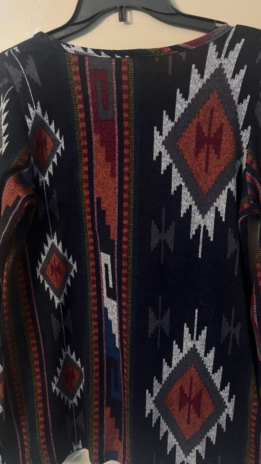 Aztec print top by r rouge Sweater Knit Tunic Top..size L