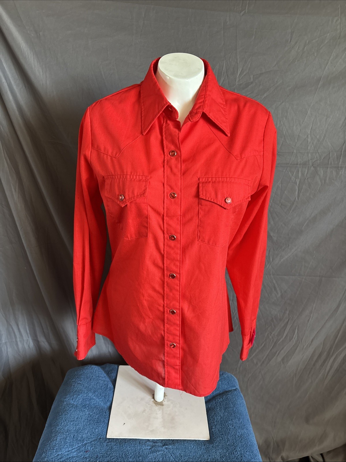 Vintage Wrangler USA Red Pearl Snap Women’s Western Shirt Size 38 Made In USA