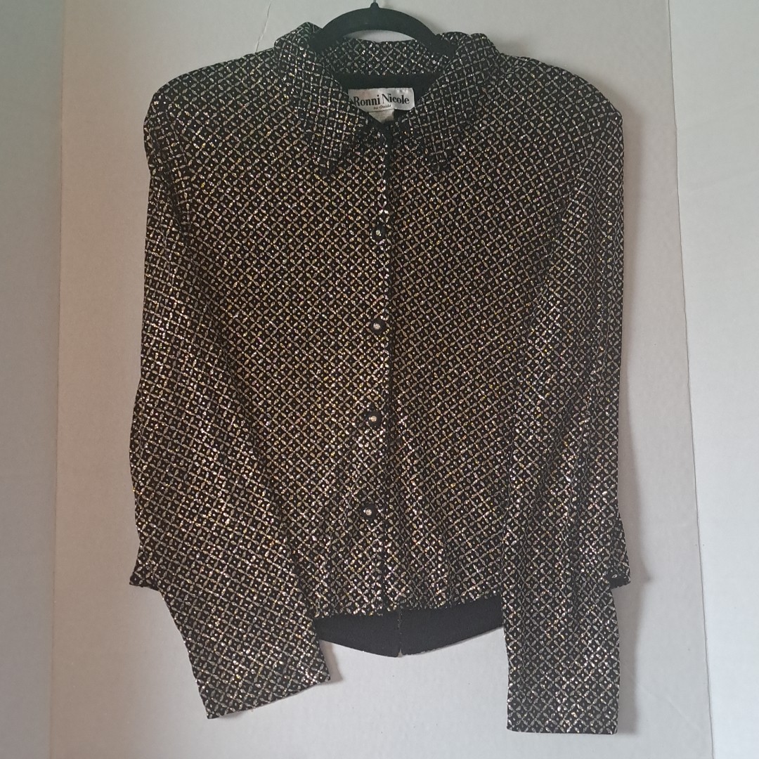 Ronni Nicole by Ouida Black W/Silver Glitter Button Up Blouse Slit Back Wms Sz 8