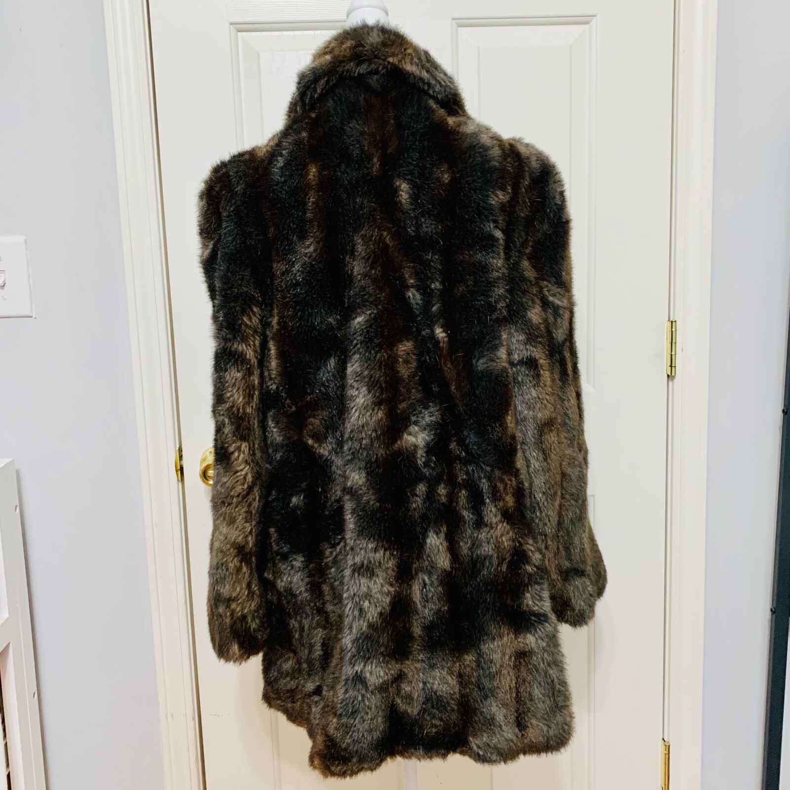 VINTAGE JACQUES SAINT LAURENT FOR GENELLE FUR COAT MADE IN USA