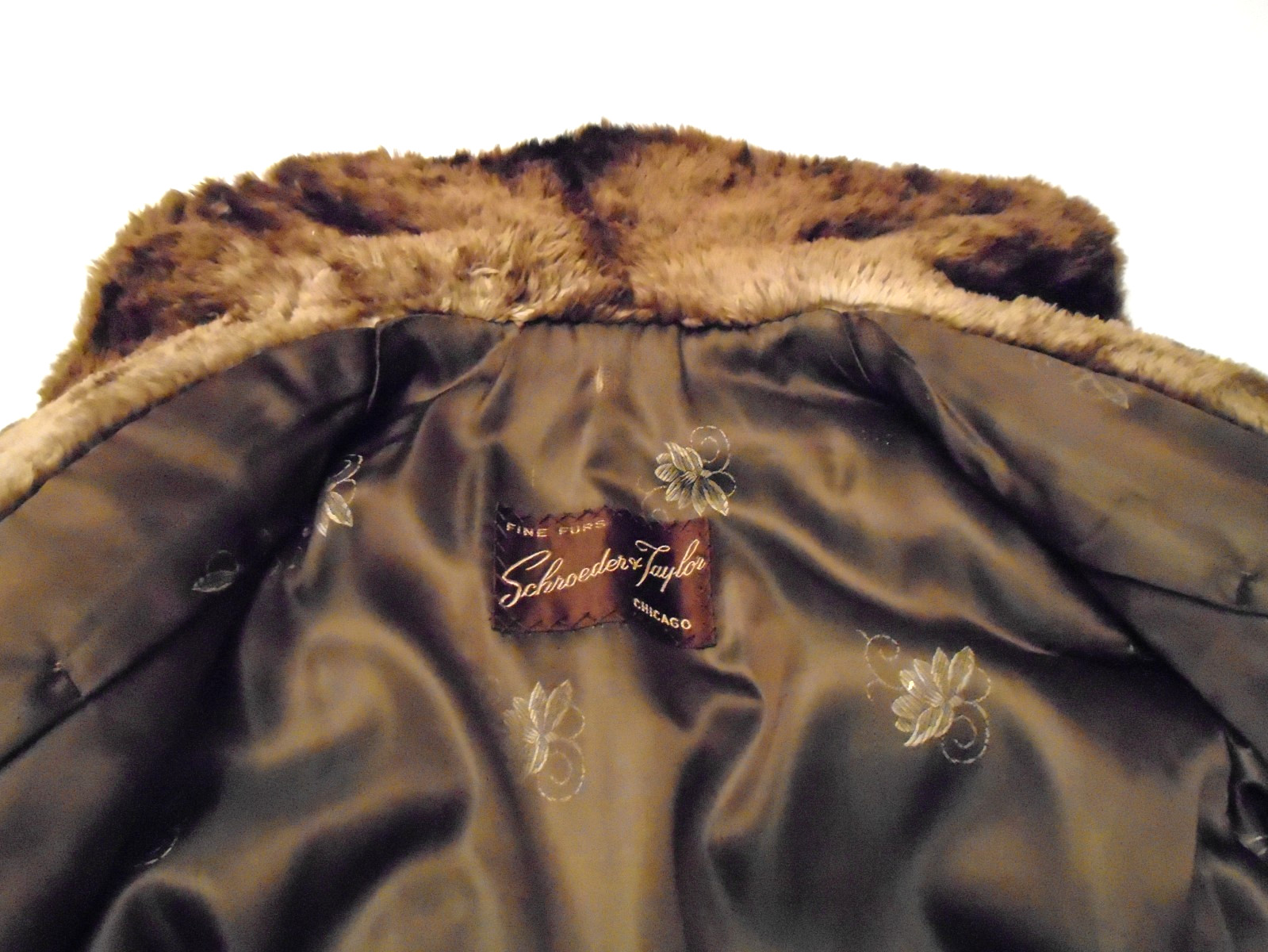 1950’s LADY’S FUR COAT Medium Brown Mouton Stroller Schroeder& Taylor Fine Furs