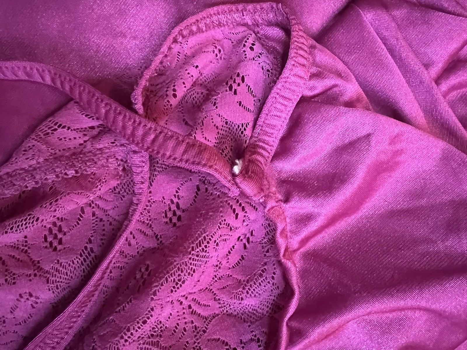 Vtg Olga Style Undercover Wear Magenta Pink Full Sweep Silky Nylon Gown S USA