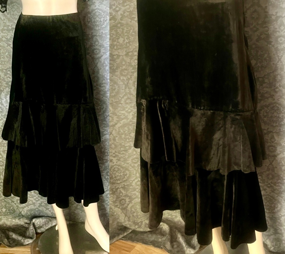 Charming 1920s Cotton, Rayon Velvet, Velveteen Tiered Black Skirt, Petite