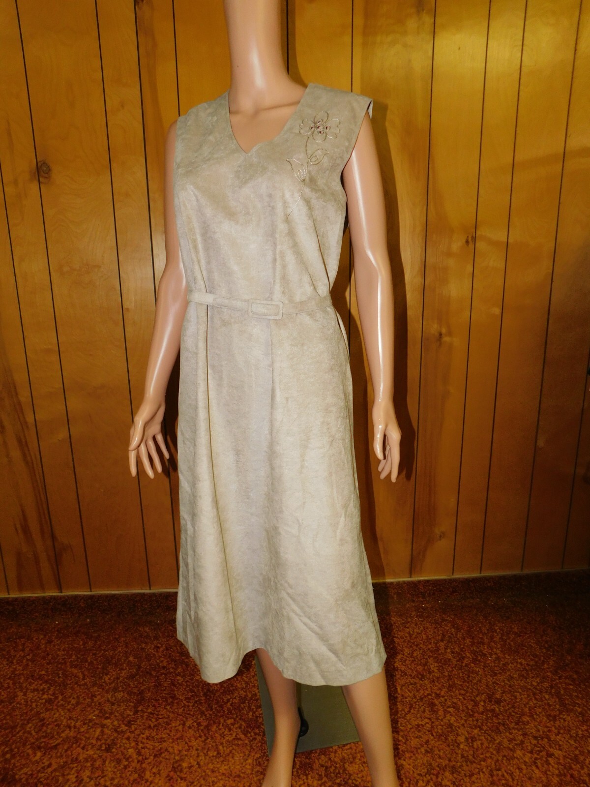 Vintage FOREVER YOUNG Tan Velour Dress Union Tag Embroidery Waist 42″*