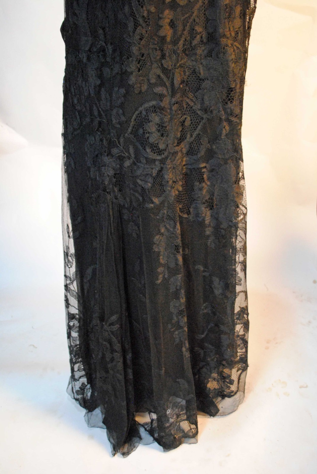 VINTAGE FLORAL BLACK ALENCON NET LACE PARTY DRESSES, CIRCA 1935s
