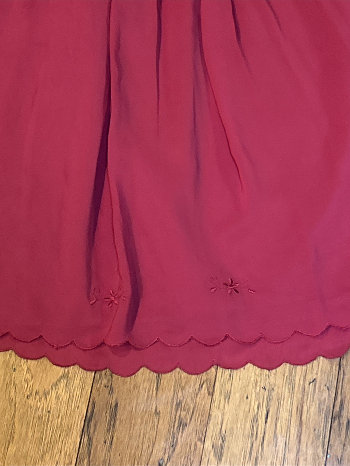 Vintage Women’s Dark Red Elastic Waist Shirt Sleeve Dress Embroidered Flowers