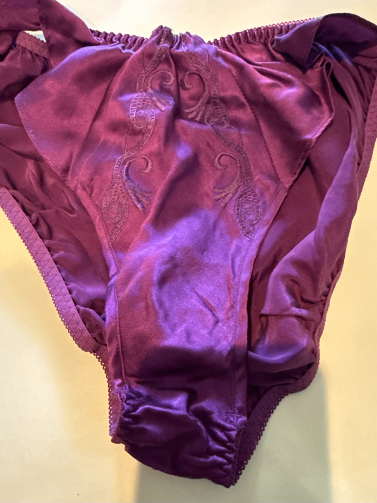 Vintage Victoria’s Secret Silk Panties – Purple Plum Color M/6 #001