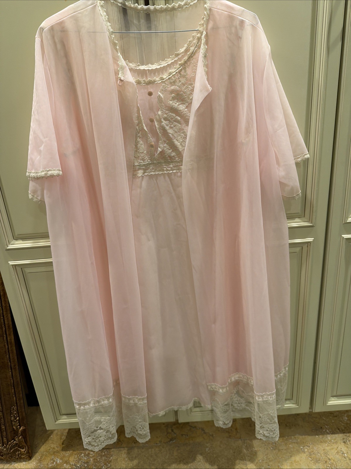 Vintage Lingerie Set Pink Lace Satin And Soft Tulle Robe And Sweet Nightie XL