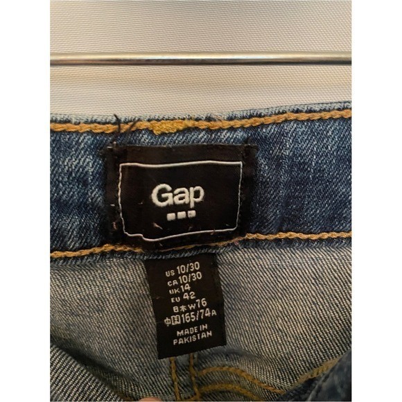 GAP 1969 Jean Classic Roll-Cuff Denim Shorts – Blue Women