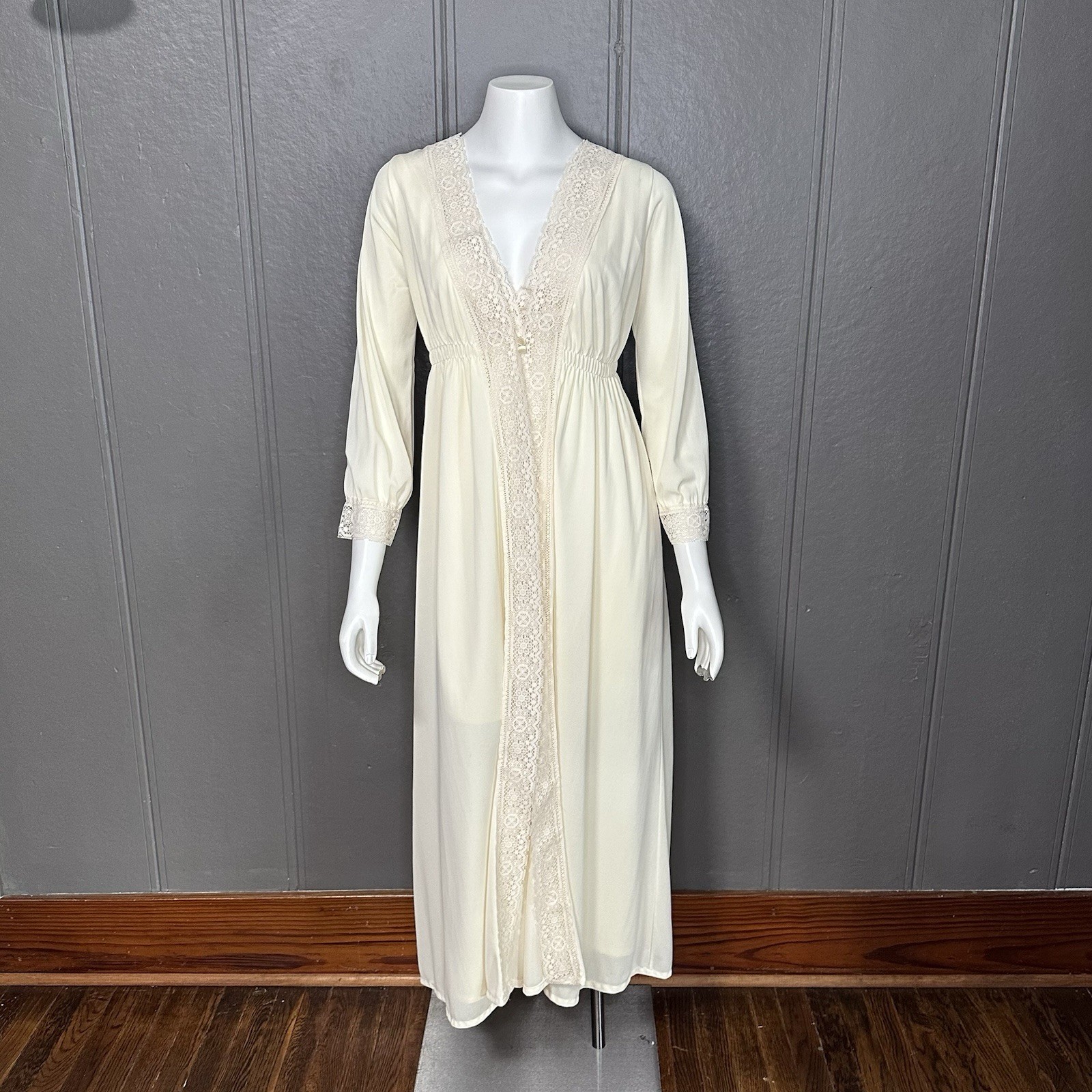 Vintage Suzy Star Junior Lingere Nightgown and Robe