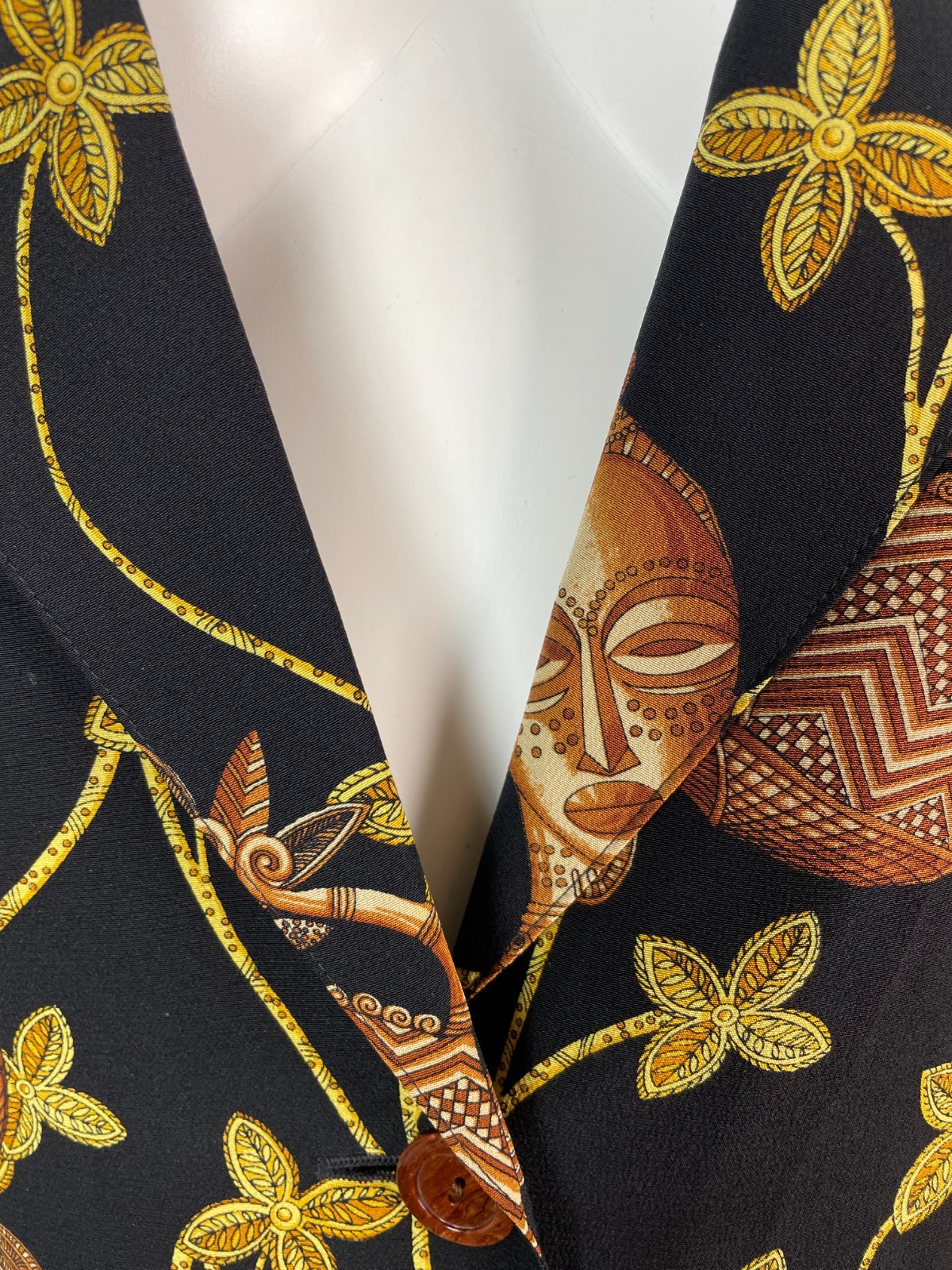 Vintage 80s ESCADA Rare Stunning Tribal Print Black 100% Silk Jacket 42 Germany
