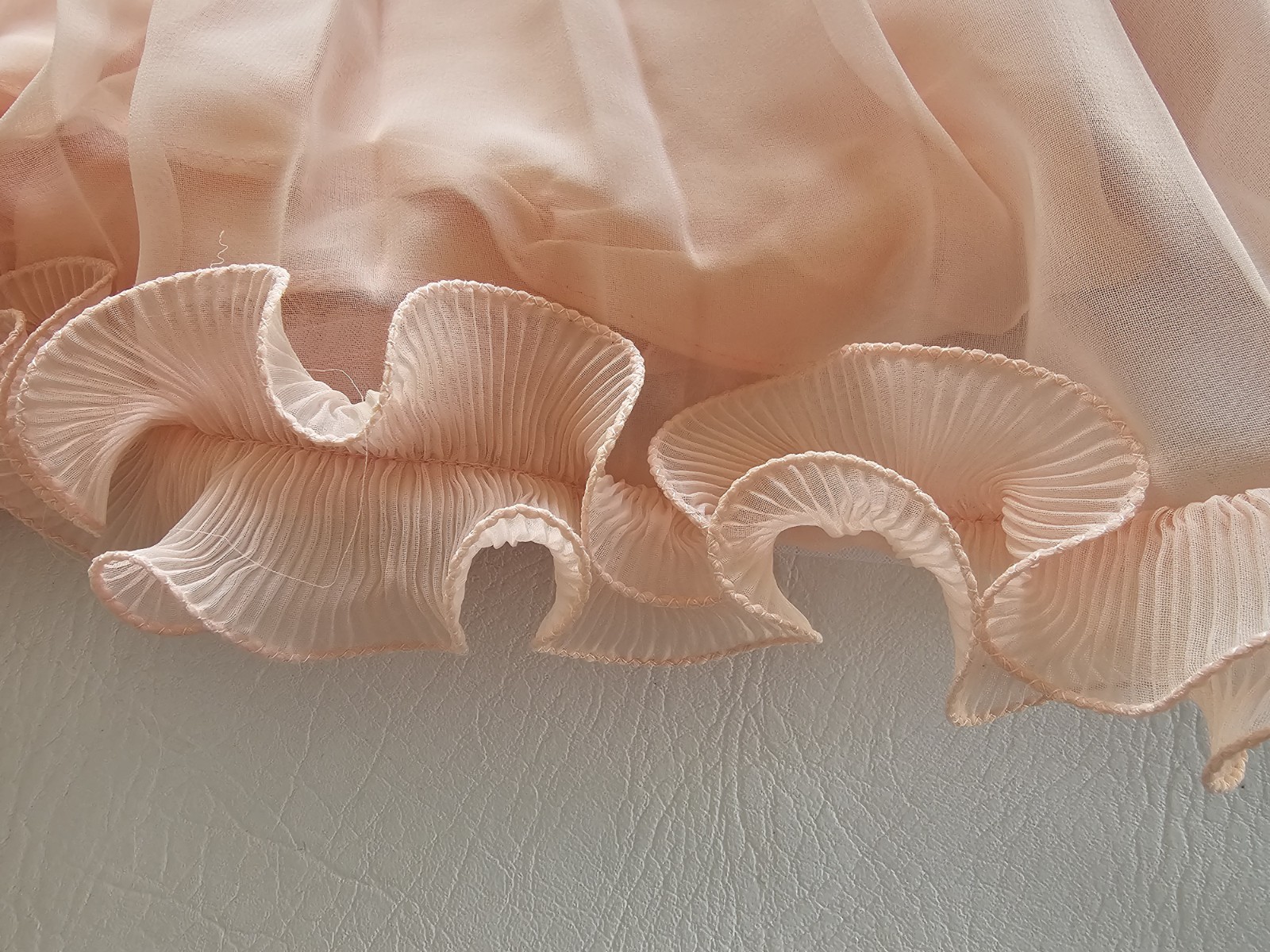 VTG 70s SHEER CHIFFON 2 PIECE PLEATED MAXI DRESS Peach Pink SZ 18 CAPE Grecian