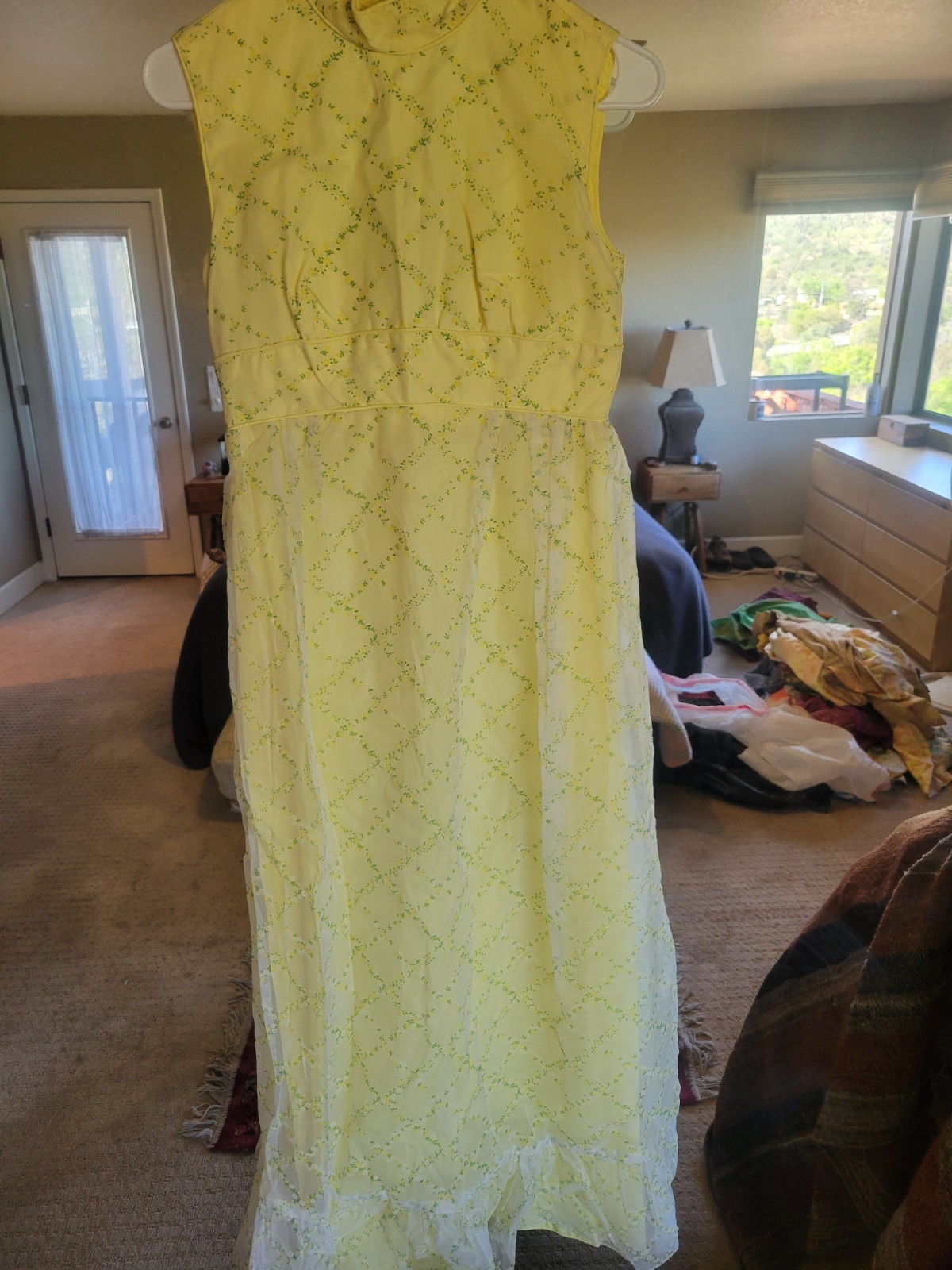 1960s 1970s FLOWY YELLOW FLOWERED MAXI DRESS PRAIRIE GARDEN ROMANTIC RETRO VTG