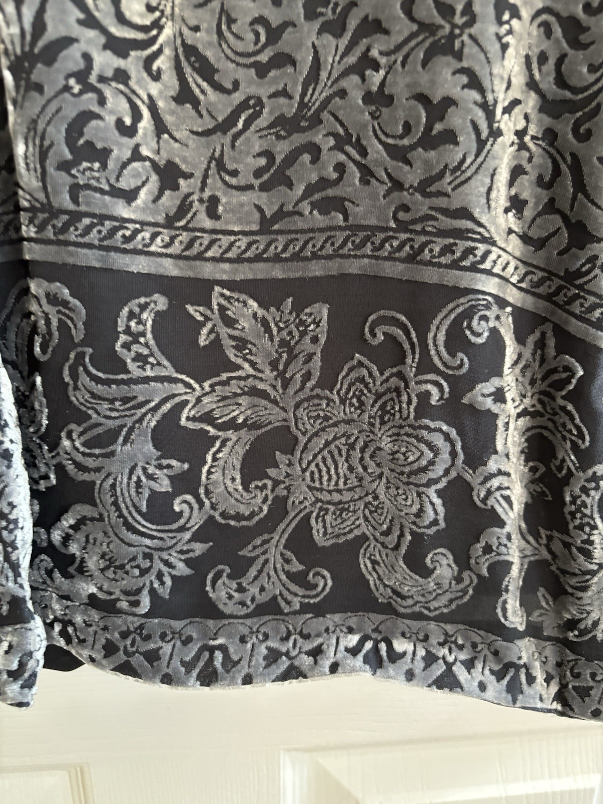 Oberon Silver And Black Silk Velvet Burnout Jacket Oriental Style 16 Women’s 90s