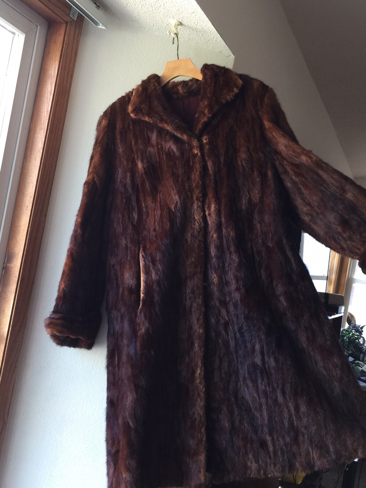 VINTAGE BROWN FUR COUTURE EVENING COAT ELEGANT WINTER WEAR MIDCENTURY DESIGN XL