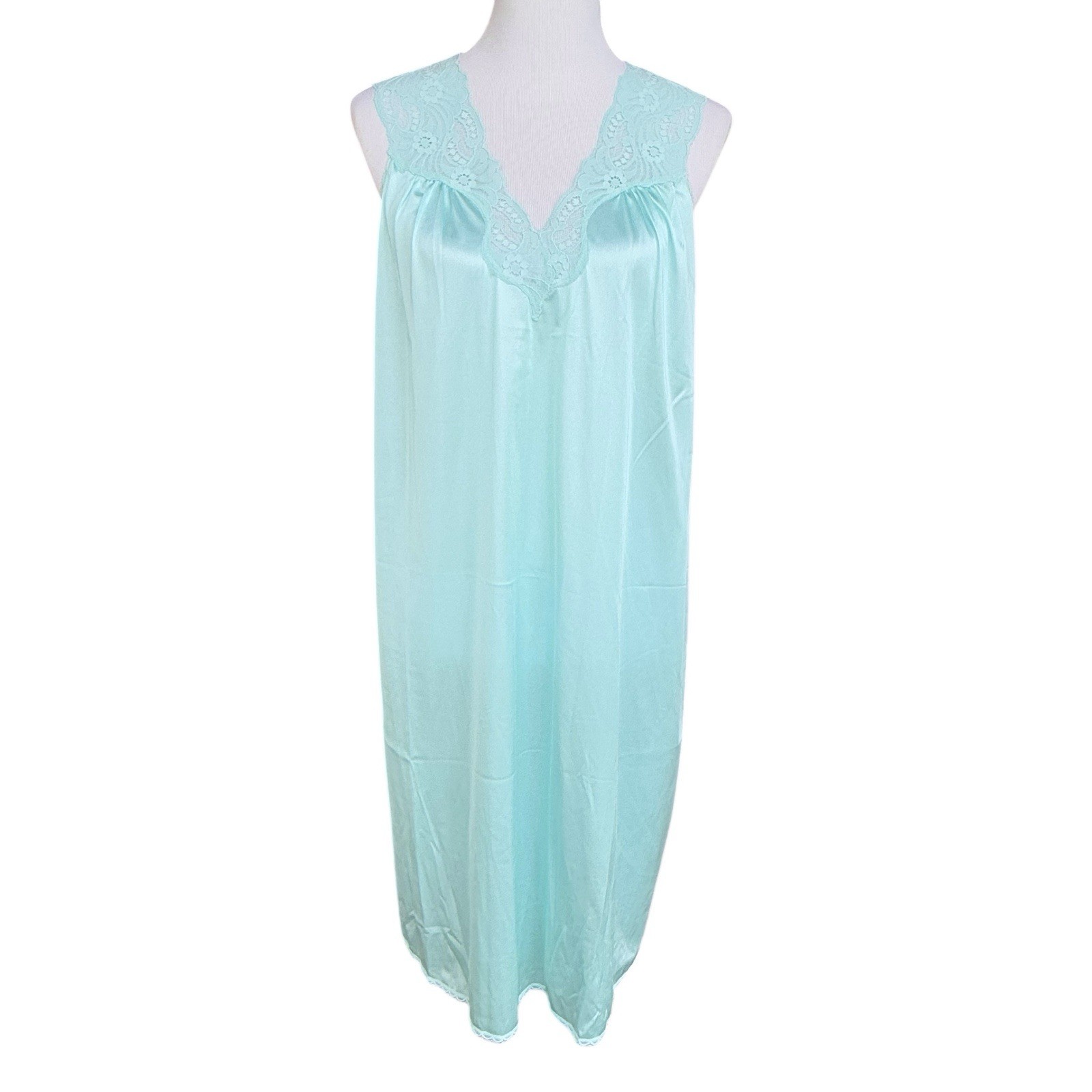 VTG Vassarette 2 Pc Sky Blue Lace Nightgown & Robe Peignoir Set Size Medium NEW
