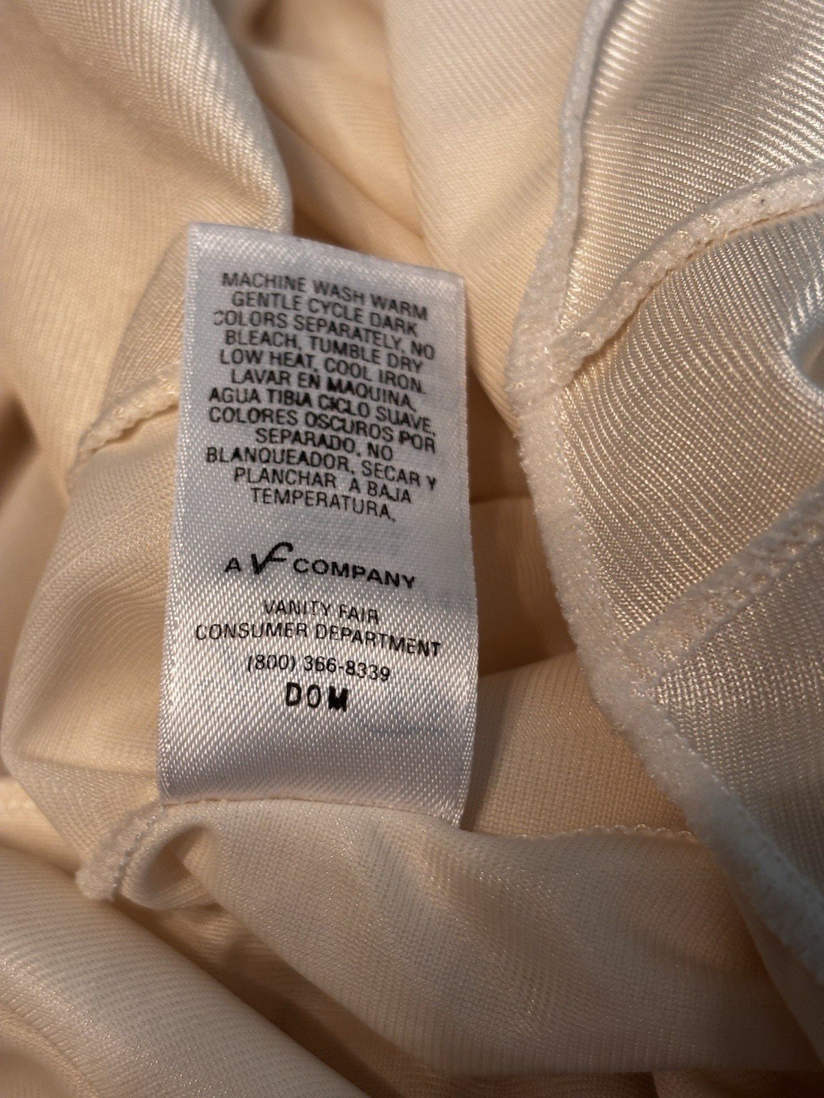 Vanity Fair Vintage Lace Trim Nylon Full Slip Size 42 26 Inch Ivory USA Made