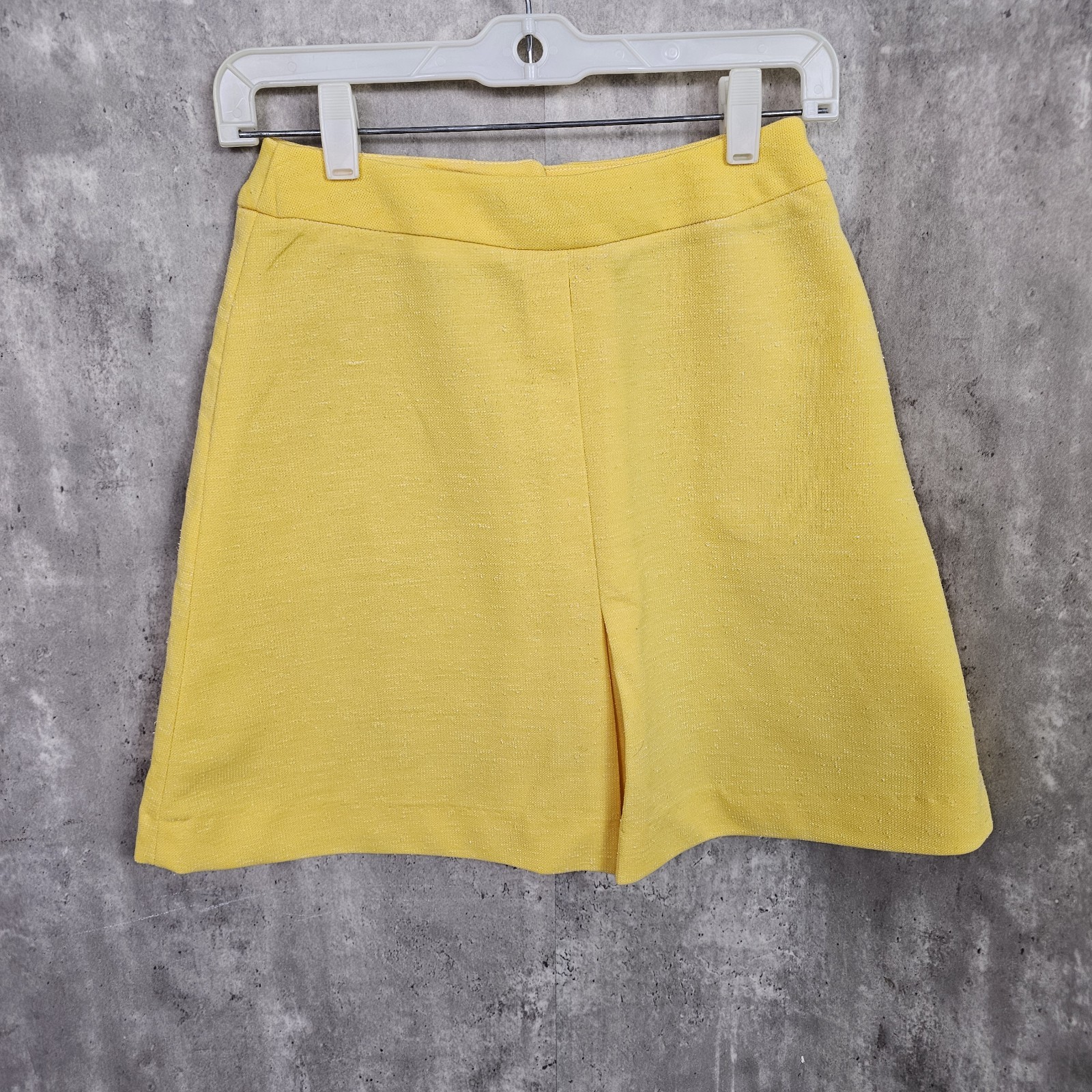 Vintage 60s McGregor Competitors Womens Yellow Dbl Knit Poly Aline Mini Skirt