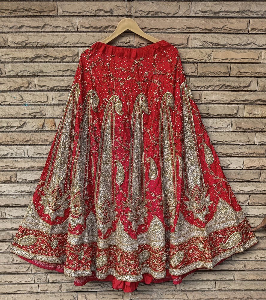 Indian Skirt Lehenga Woman Wedding Dress Vintage Embroidered Skirt VSS1005