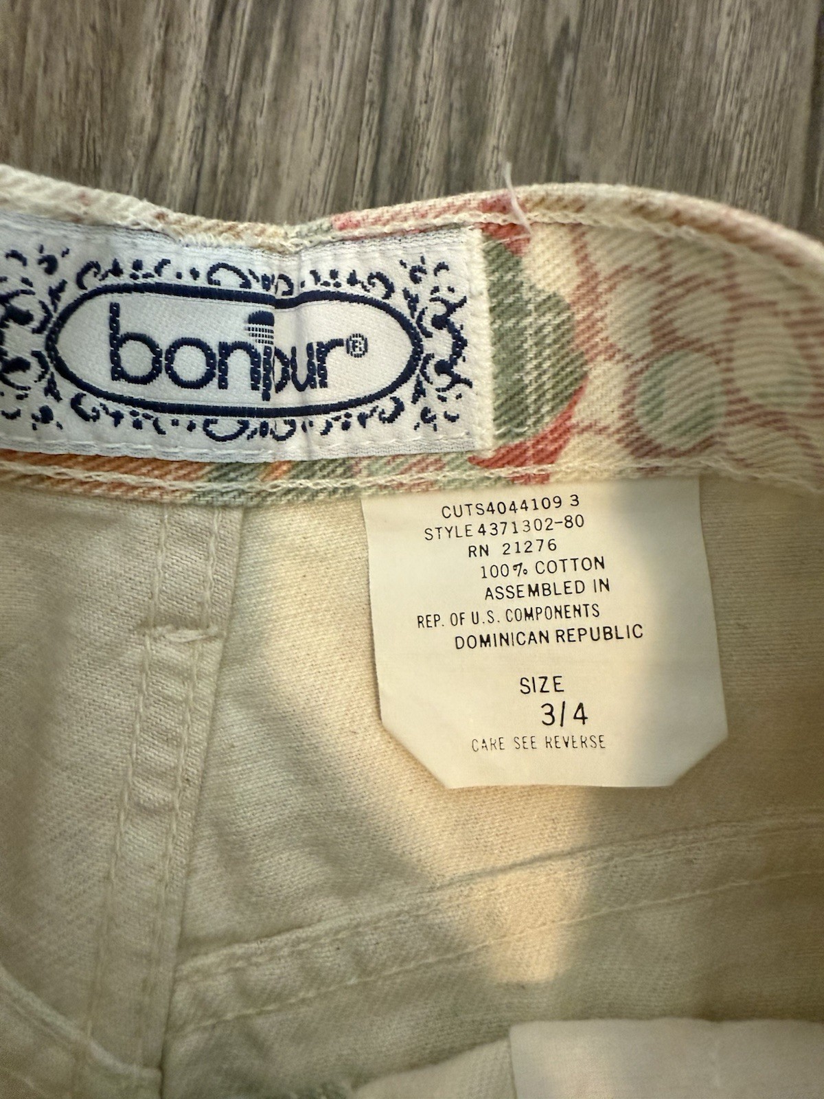 Vintage 80s Bonjour Pastel Floral Shorts w/ Eyelet Lace Trim, Size XS