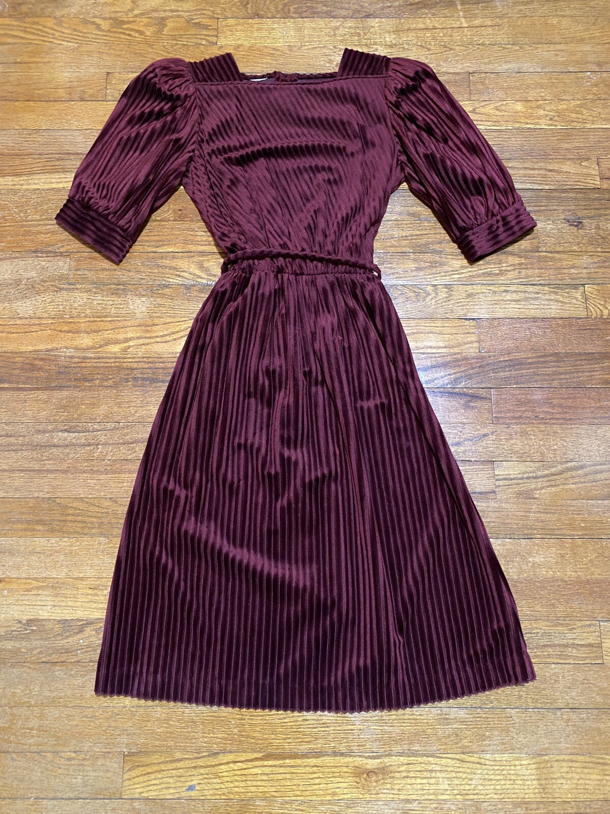 vintage party dress ribbed cinch waist 1/2 sleeve secretary dress 70’s 80’s NYE