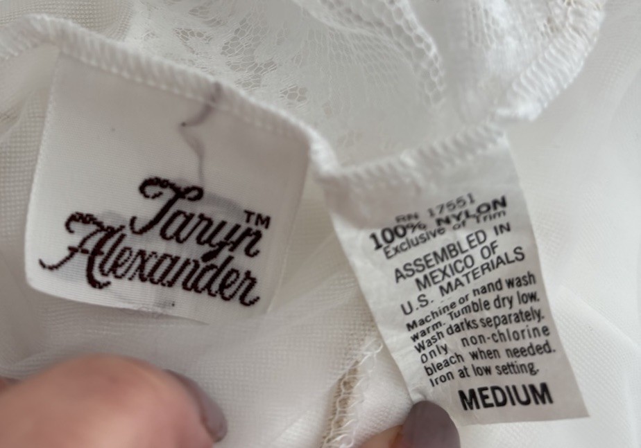 Vtg Taryn Alexander White Bridal Chiffon Lace Peignoir Nylon Nightgown Robe M