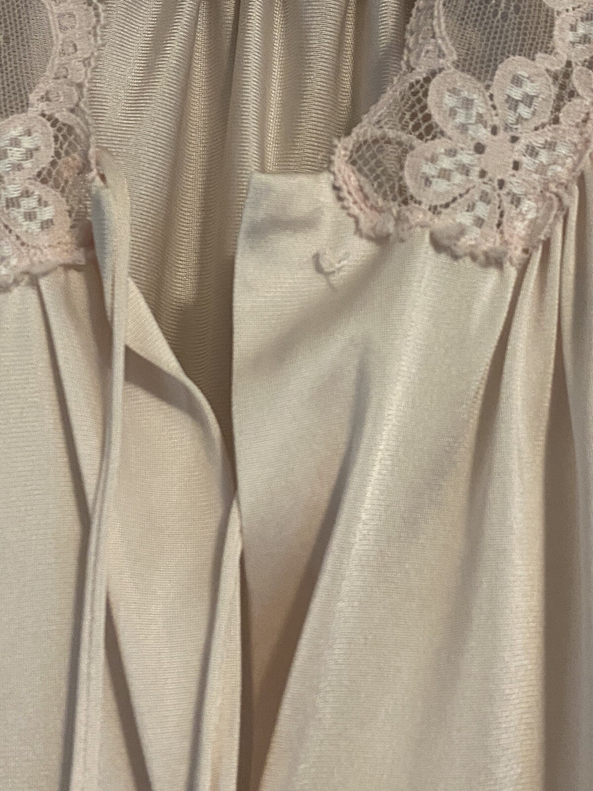 Vintage Miss Elaine Nightgown Robe Small/Medium Long Sleeve Button Dusty Rose