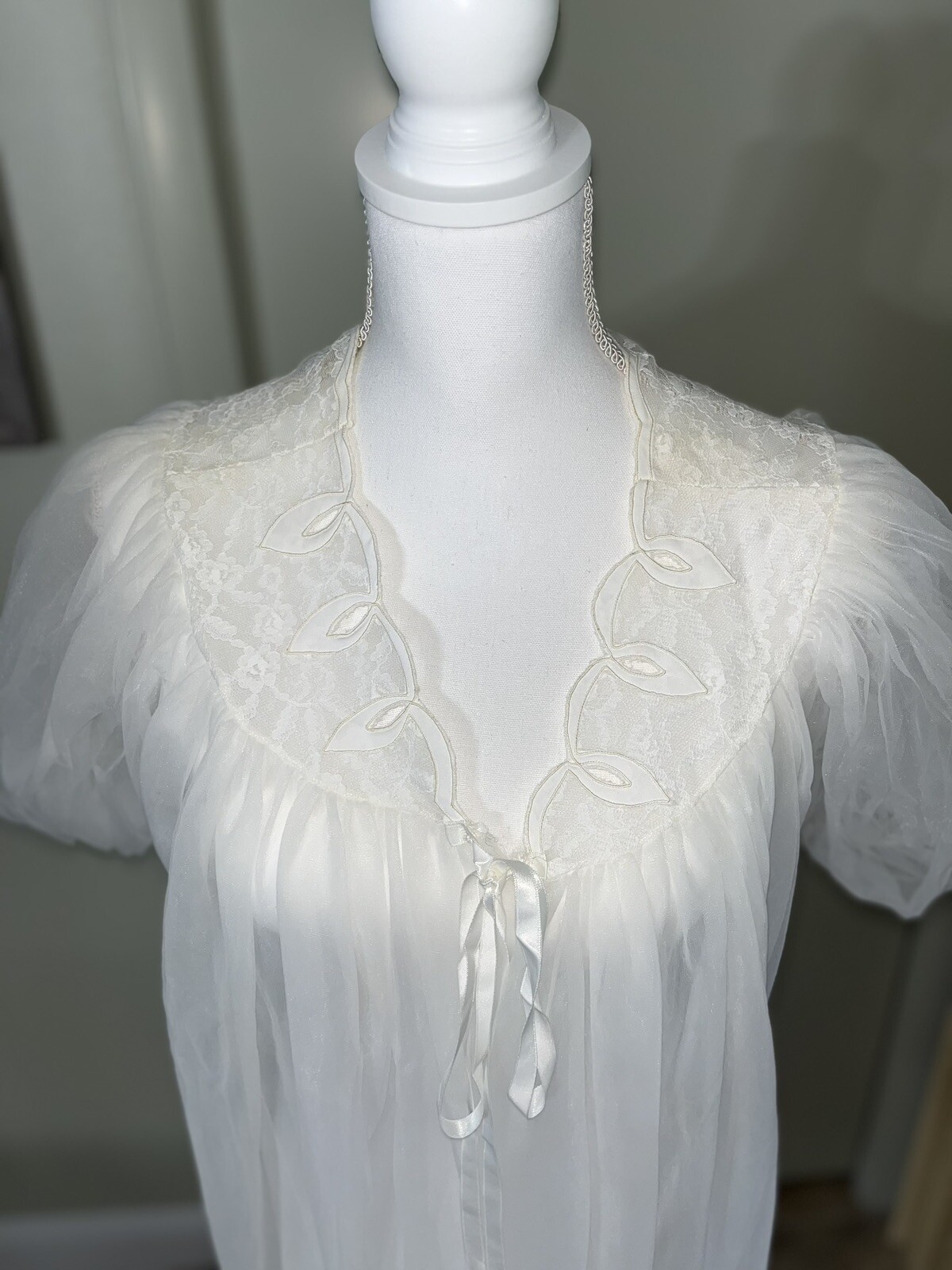 Vintage Avian Peignoir Nightgown And Robe Set White Lace Trim Sheer Small Nylon