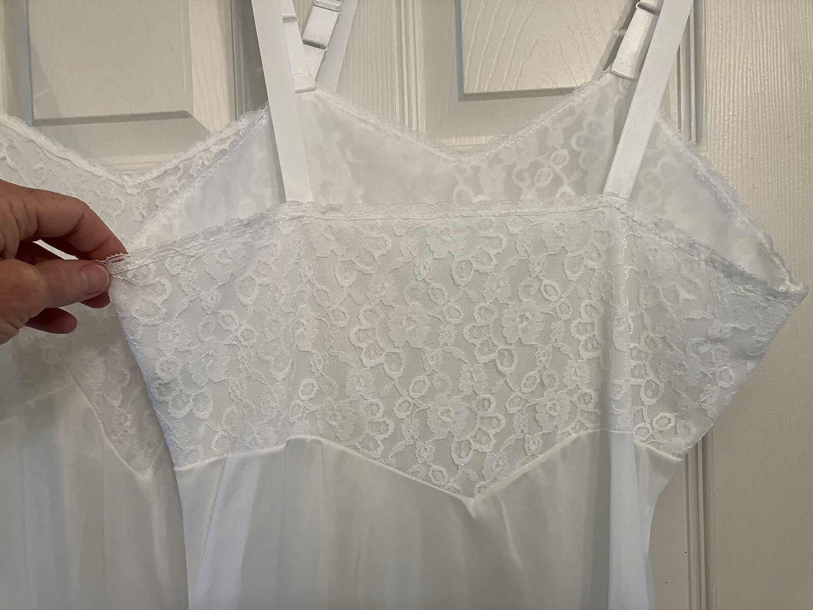 Vintage Set Of 2 DUTCHMAID White 100% Nylon & Lace FULL SLIP – Size 34 S