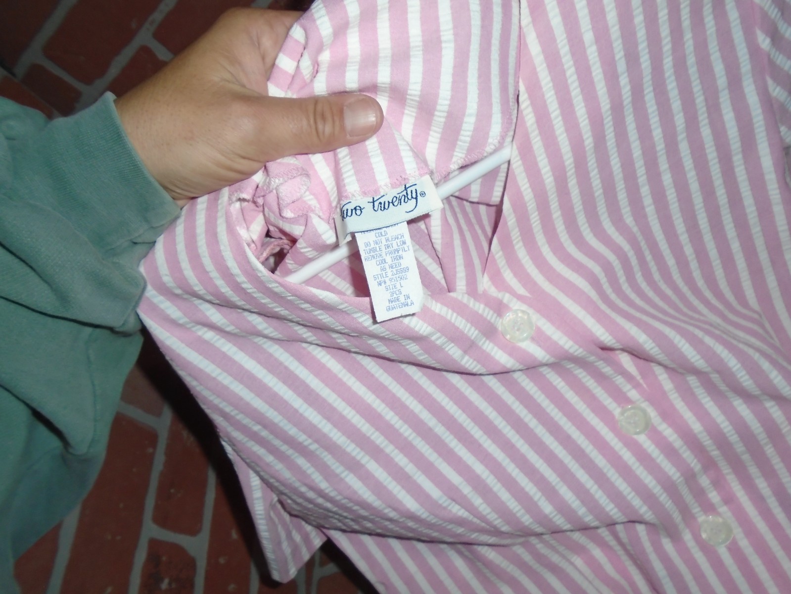 TWO TWENTY VINTAGE 1980S WOMANS MATCHING PAJAMAS SET SIZE LARGE WORN 1 TIME