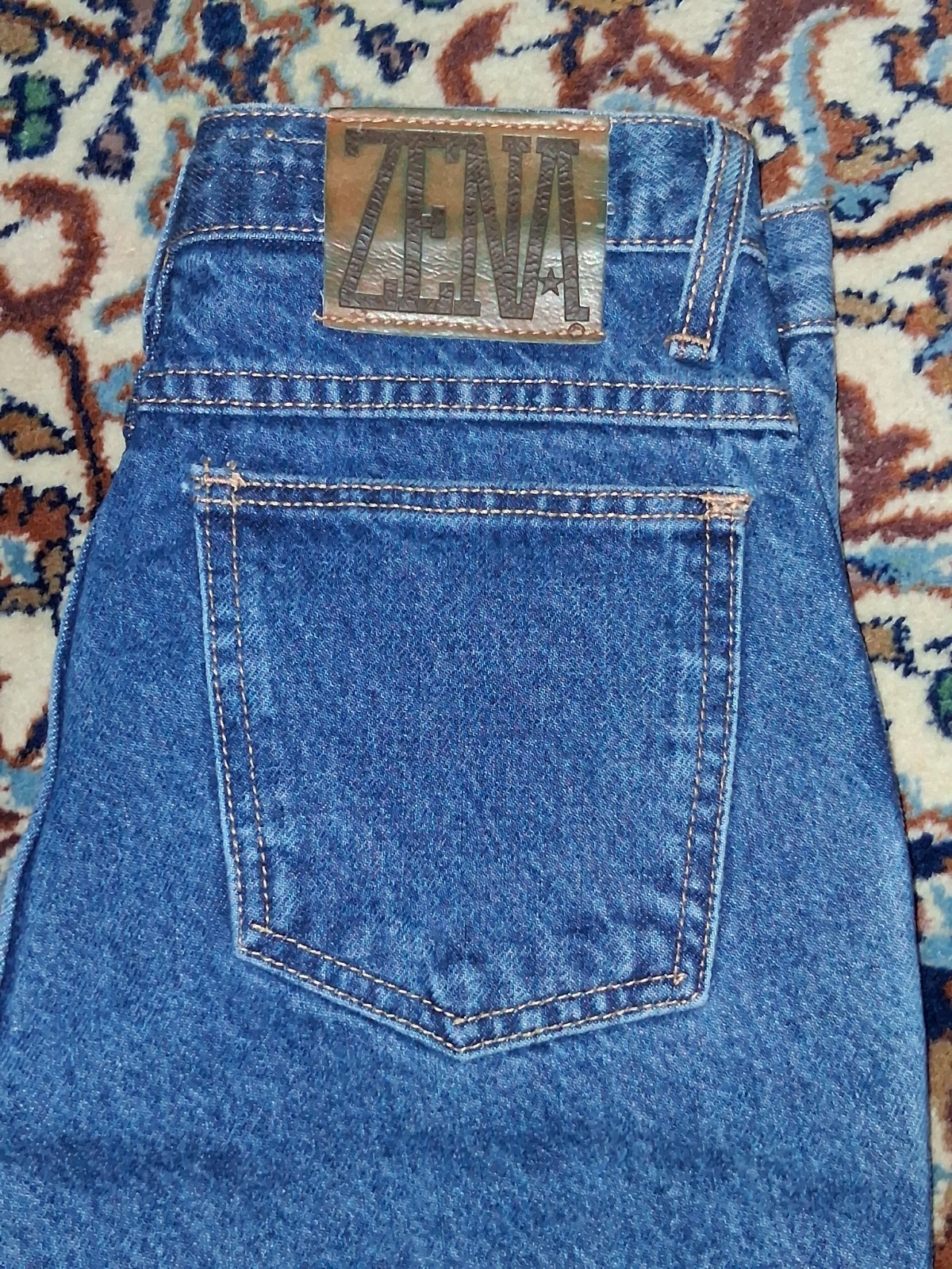 Zena Mom Jeans High Waisted Tapered Leg Medium Wash Blue Denim Womens 8 Vintage