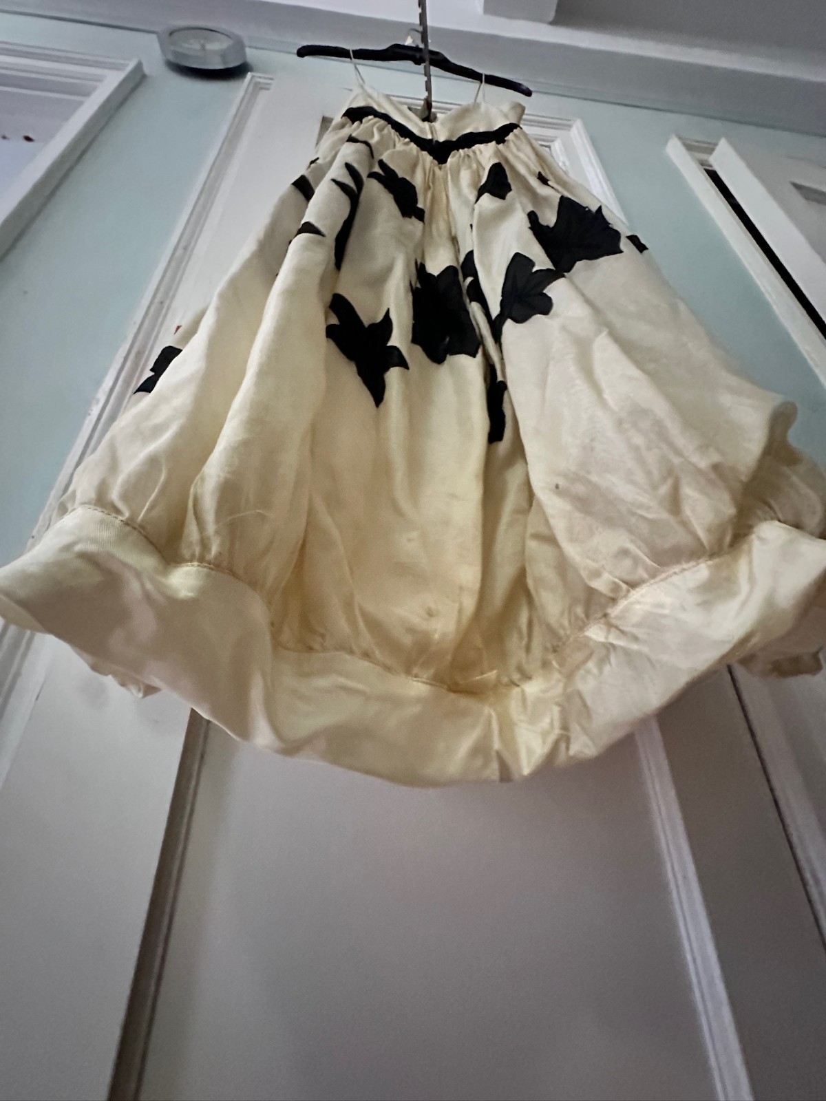 Darling 60’s Vintage Dress Cream w/ Black Details