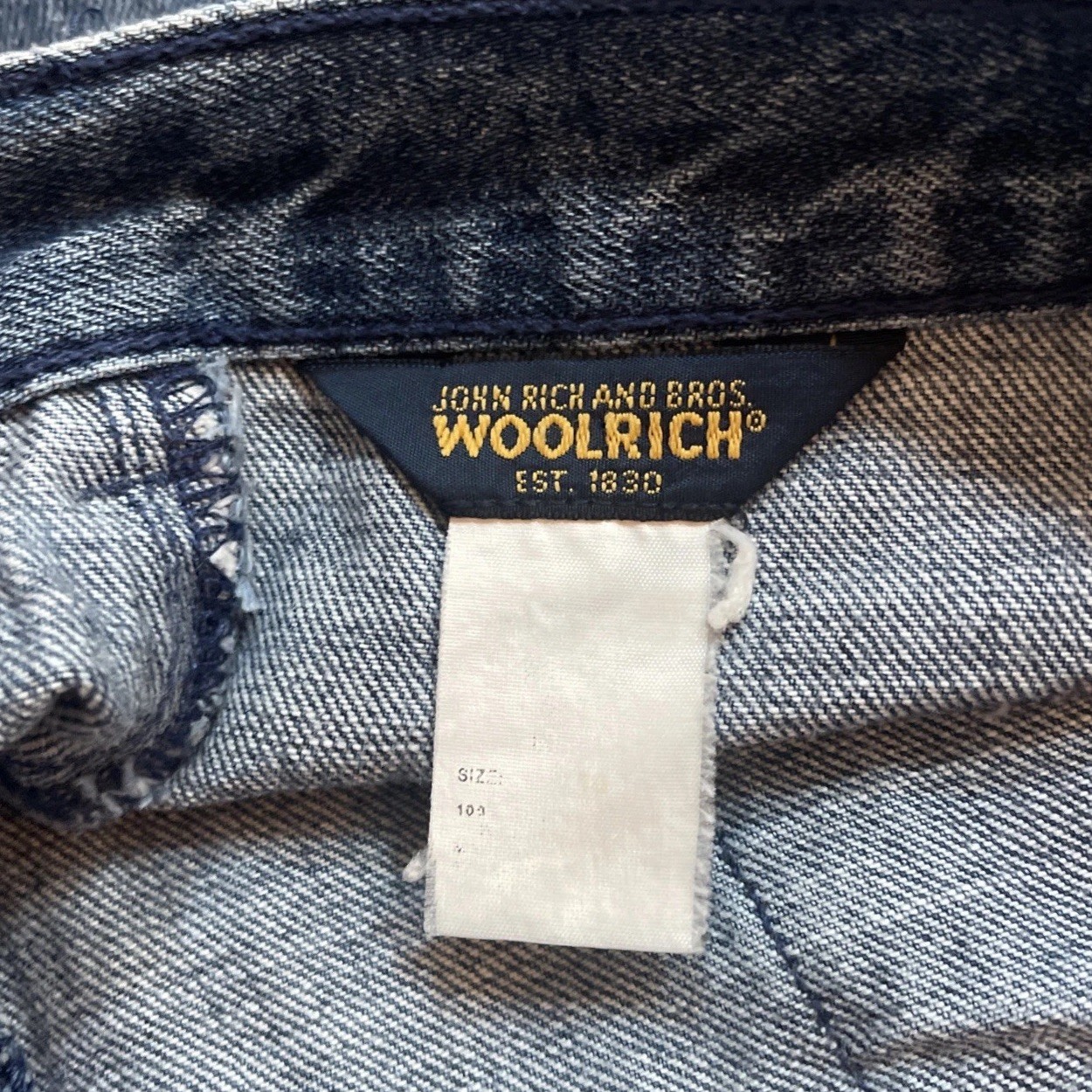 Vintage Woolrich Denim Blue Jean Skirt Women’s Size 11/12 Zipper Pocket