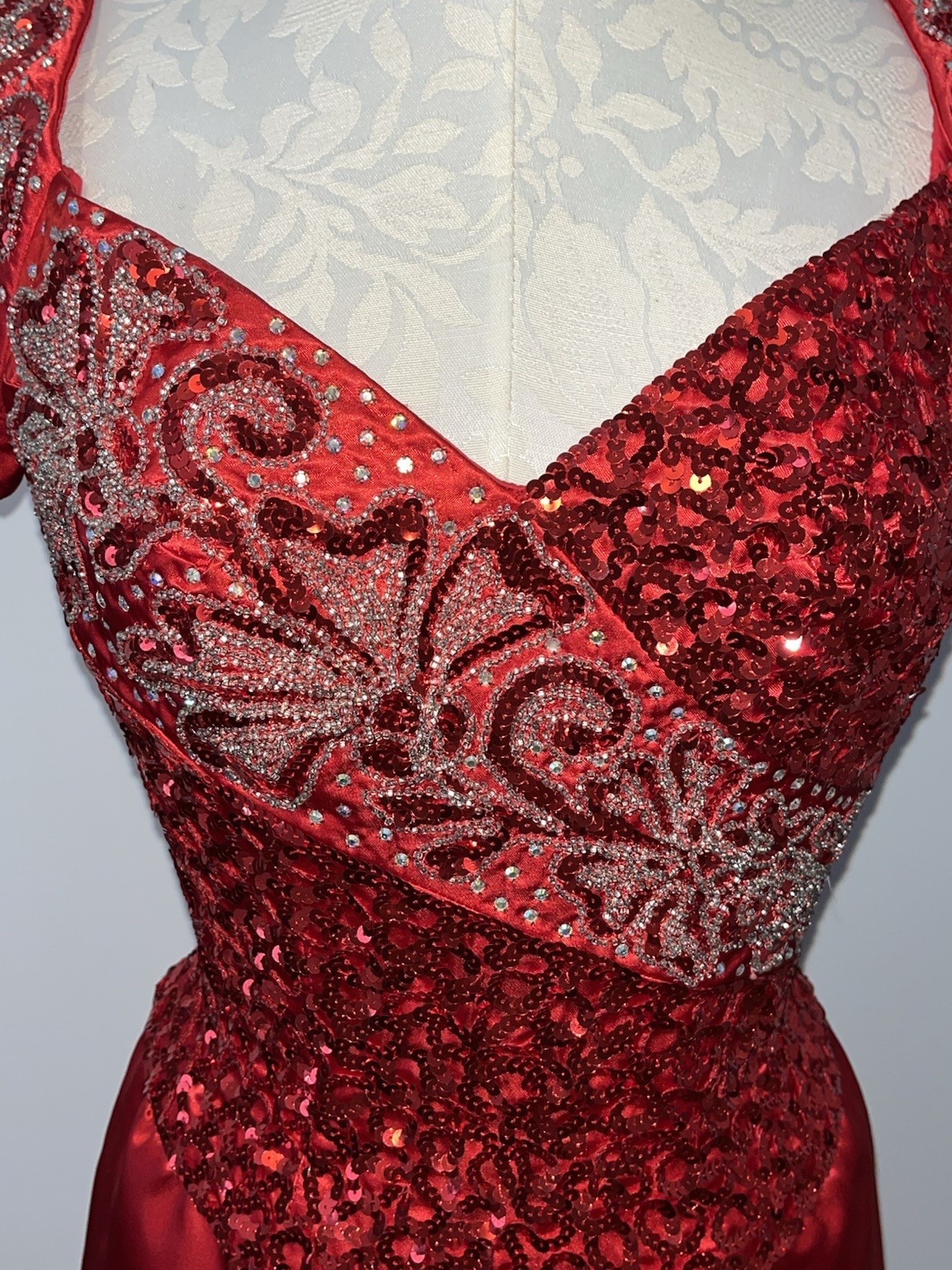 Vintage 80s Mike Benet Red Beaded Sequined Satin Formal Holiday Party Dress Sz 8