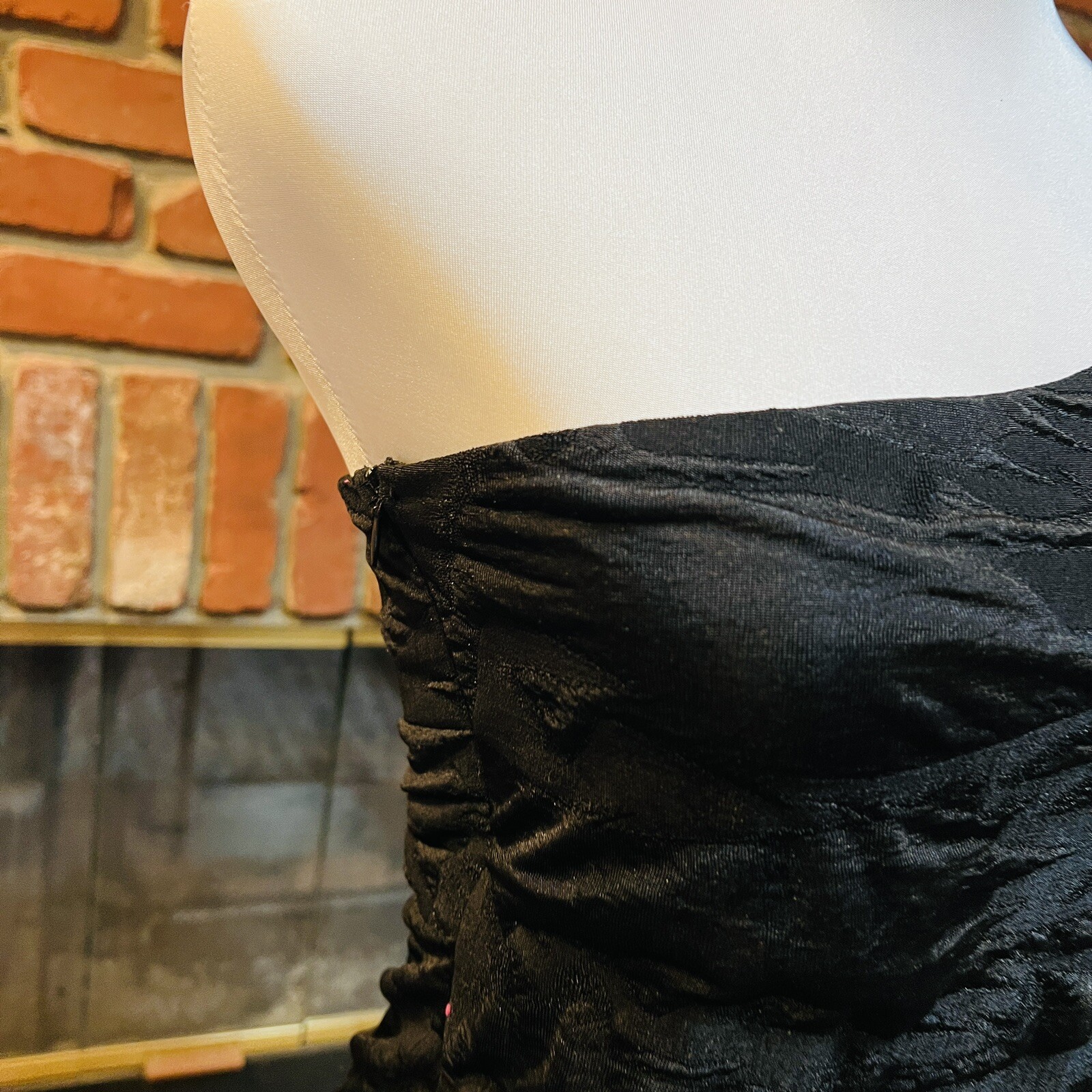 Vintage 90’s Sexy Black Textured Body con Cocktail Club One Arm Mini Dress sz XS