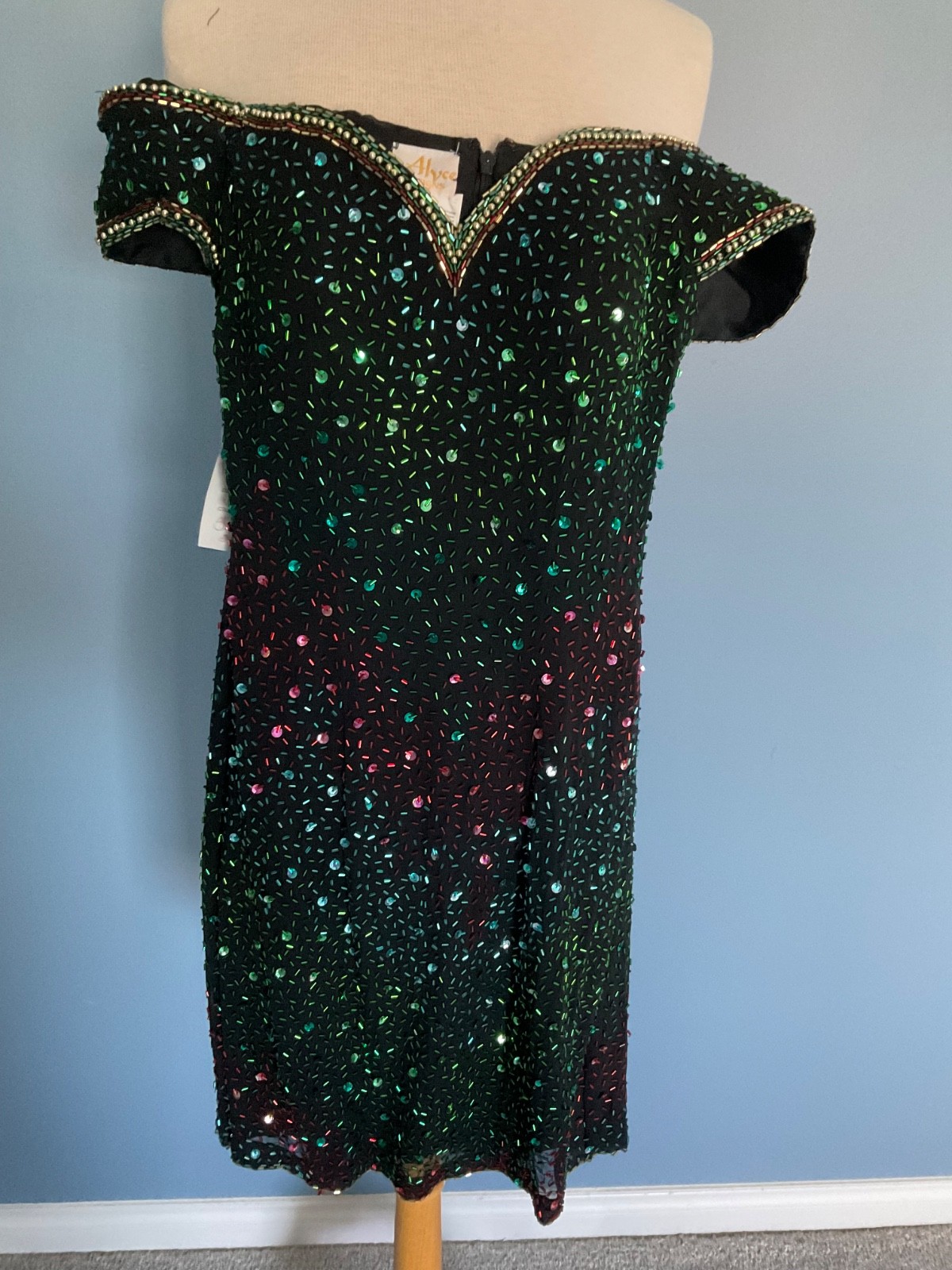 New with tags off the shoulder, short dress by Alyce Designs#8027 size 2