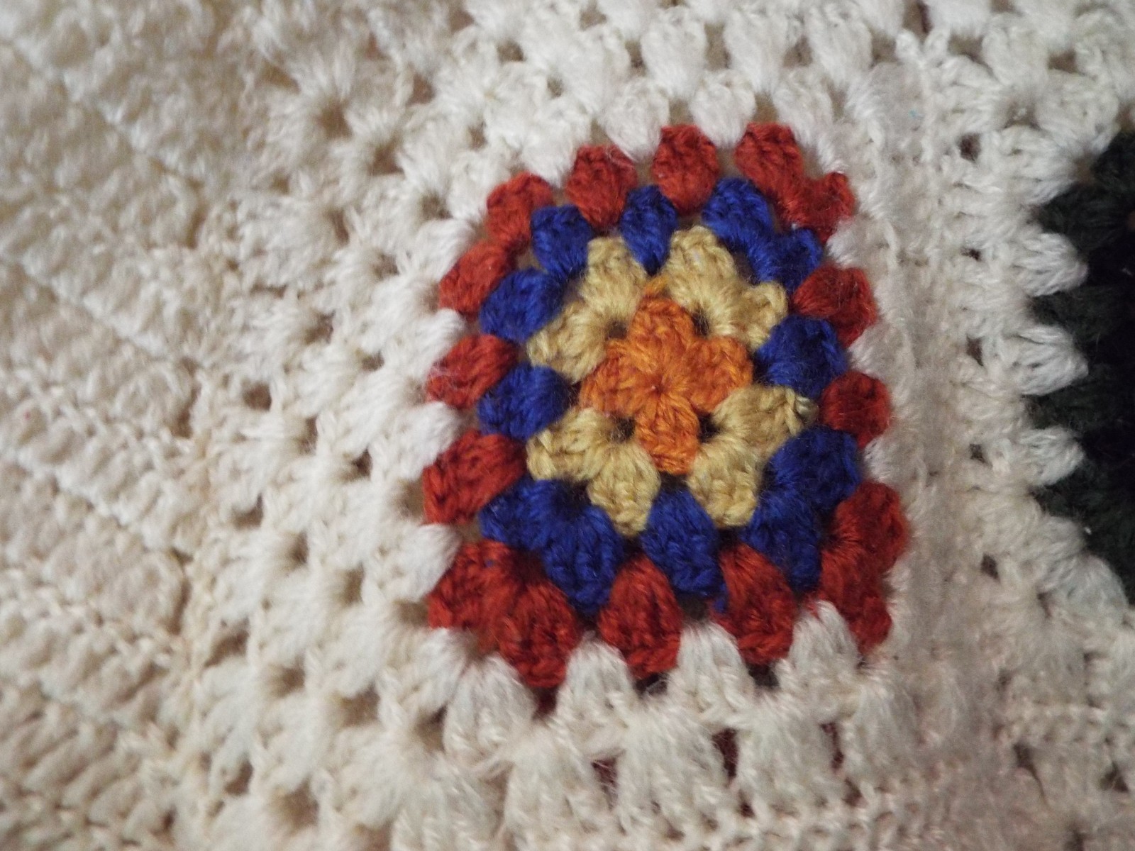 1970s VTG Women’s Handmade Crocheted Granny Square Sweater Boho Hippie Thane