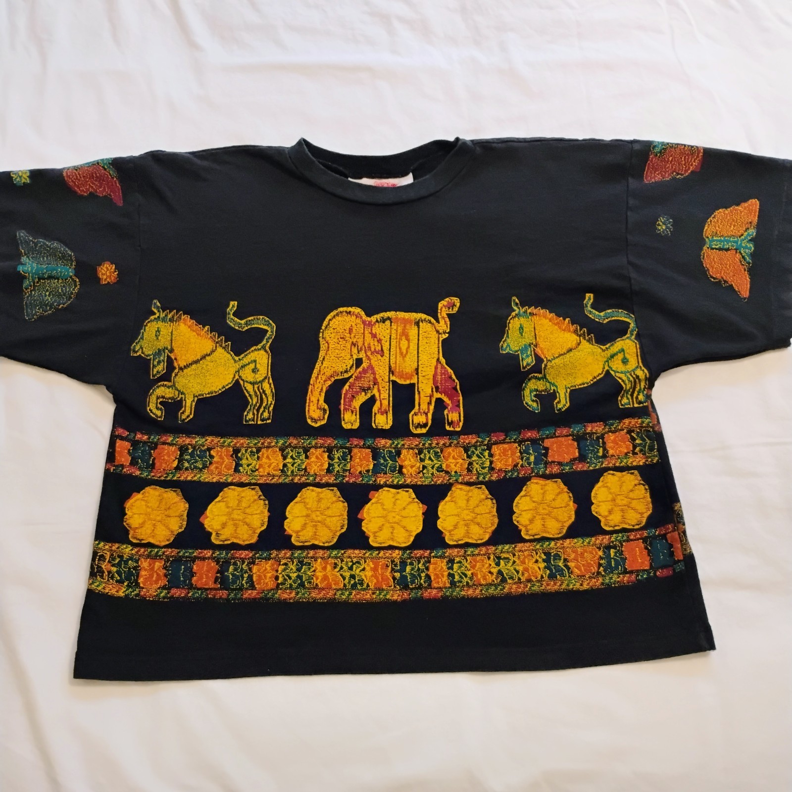 Vintage 90s Bacio Black T-shirt AOP Elephant Butterfly Cropped Boxy Tee Medium