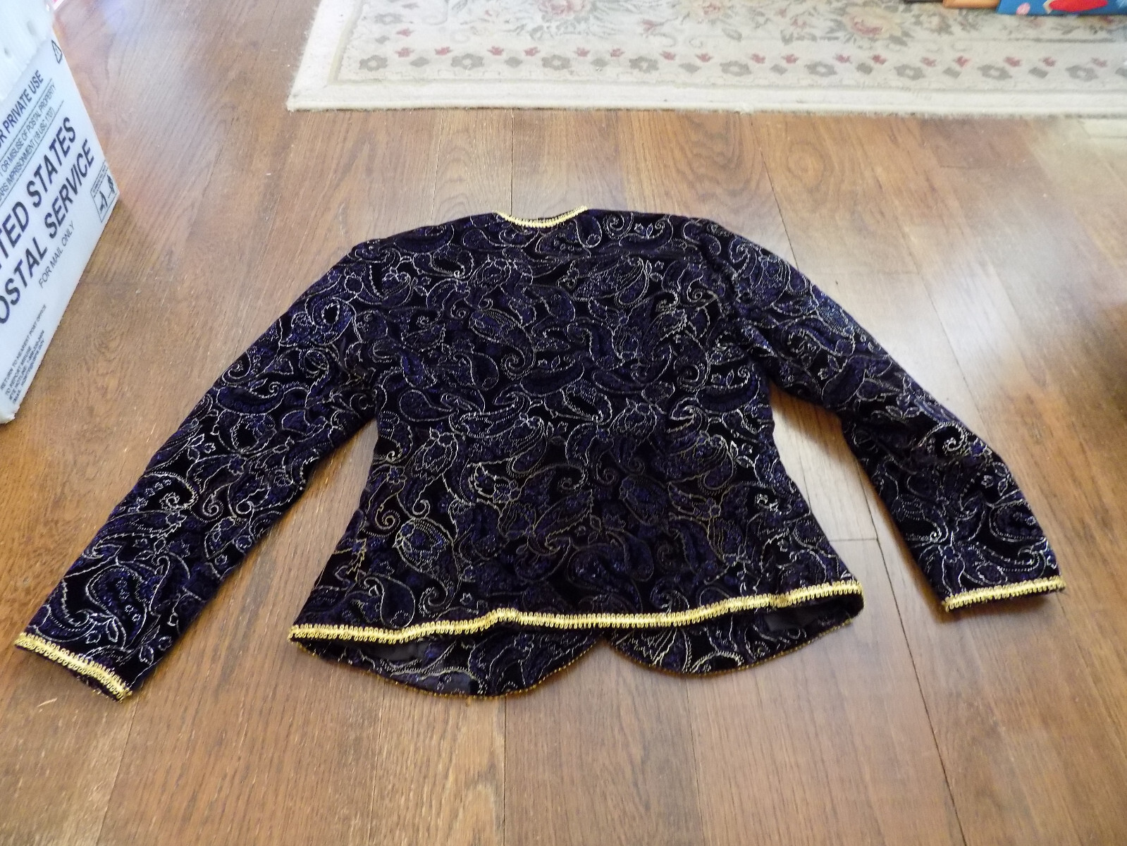 Vtg Velvet Black Brocade Jacket Blazer „braided” Buttons Gold ribbon Trim sz S