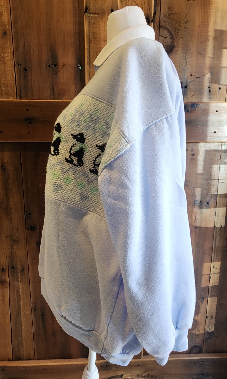 Vintage Women’s Penguin Heart Collared Sweater By The Classics 40/20W