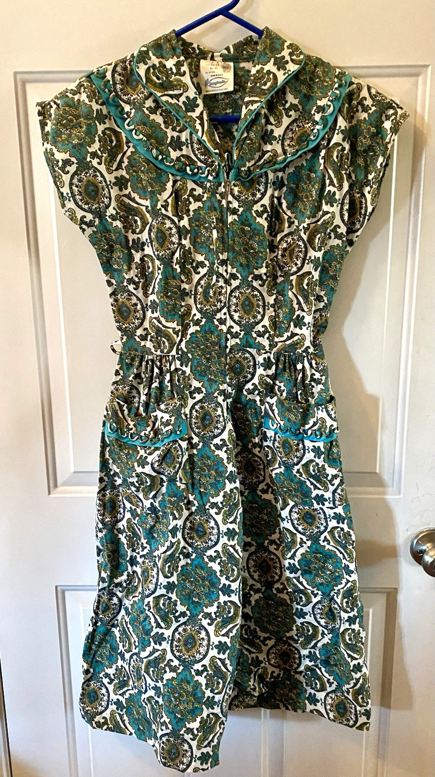 Vintage Green Blue Paisley Dress Womens Pleated Shirt Size 12 A1224 style no