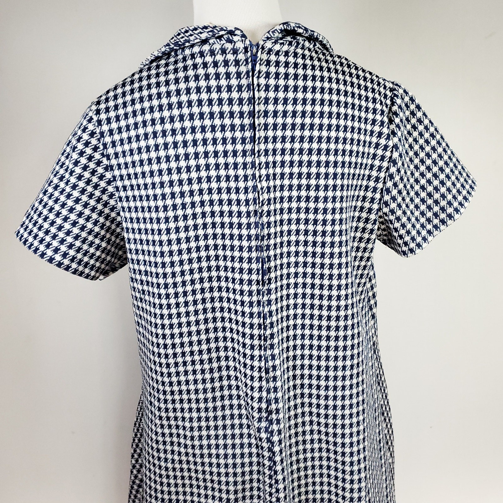 Vintage 1970s Retro BlueWhite Geometric Print Shift Shirt Dress Short Sleeve M